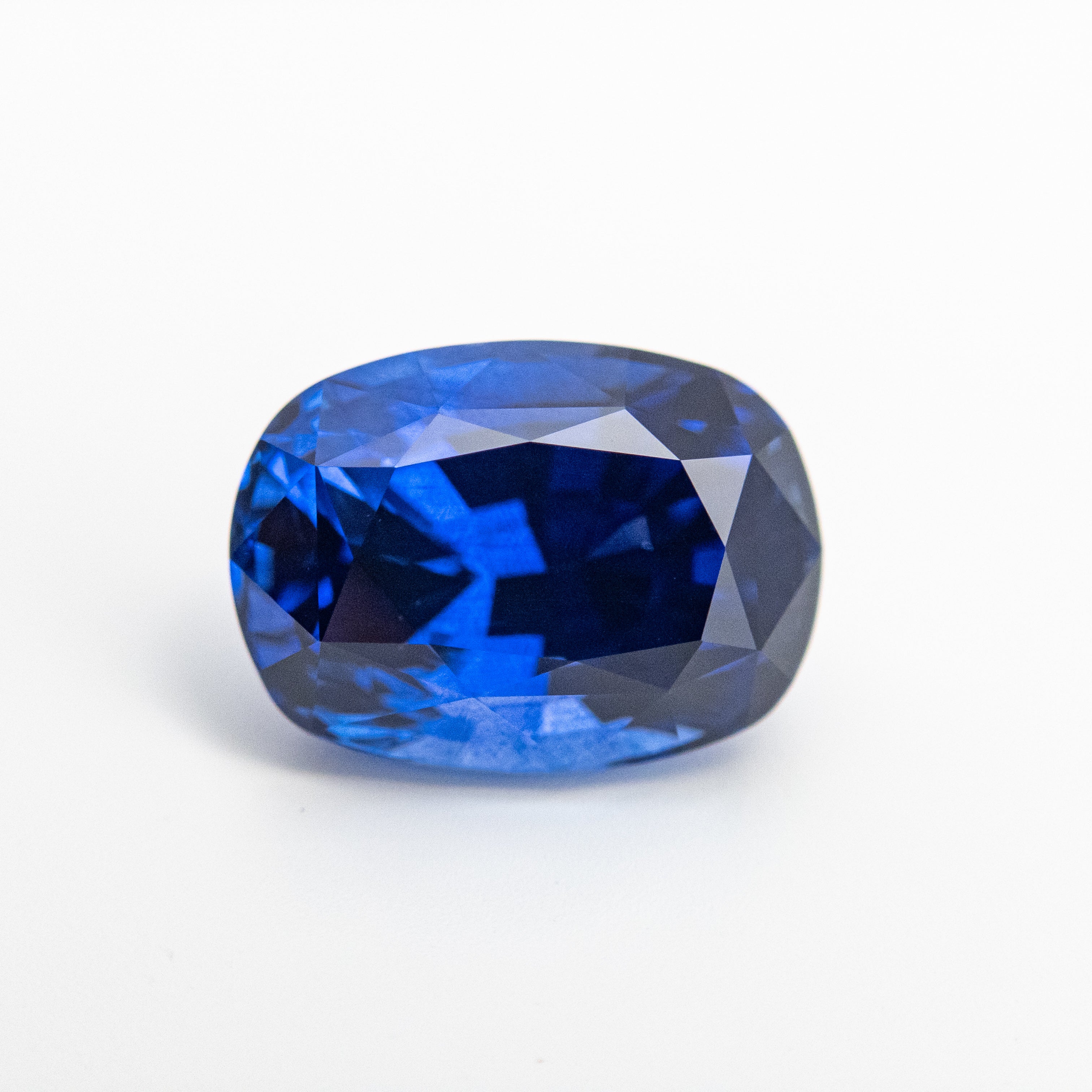 2.98ct 9.22x6.66x5.66mm Cushion Brilliant Sapphire 22149-01-Staghead Designs