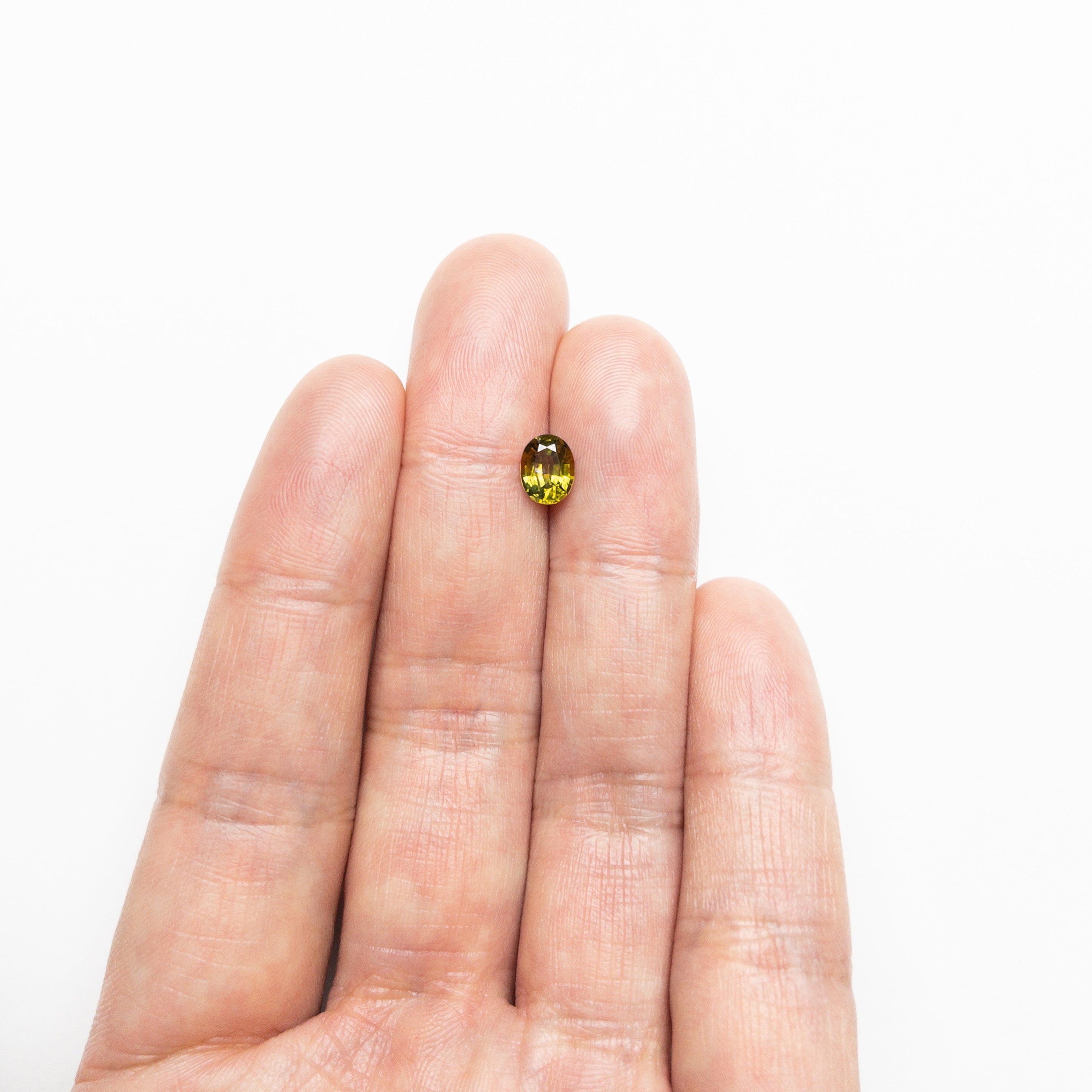 1.14ct 6.94x5.40x3.49mm Oval Brilliant Sapphire 22290-14-Staghead Designs