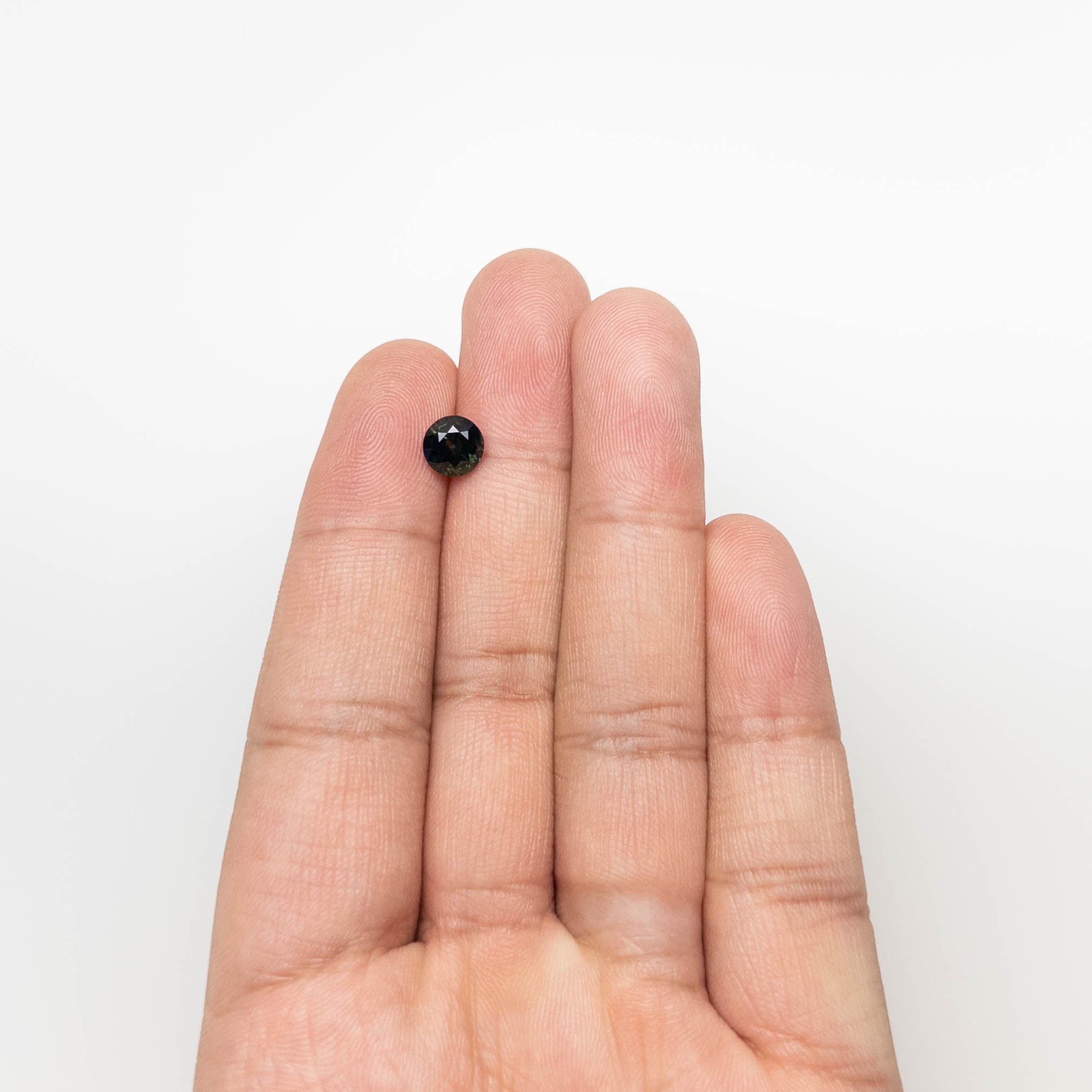 1.76ct 6.83x6.73x4.90mm Round Brilliant Sapphire 22299-11-Staghead Designs