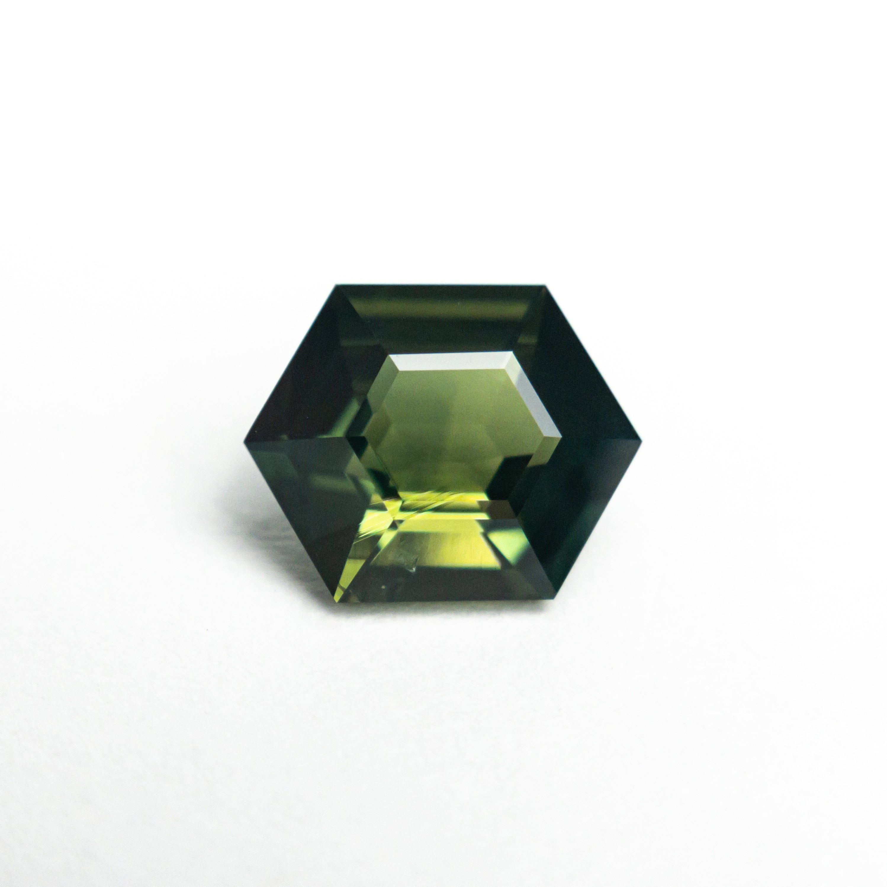 1.55ct 8.12x6.52x3.64mm Hexagon Step Cut Sapphire 22302-01-Staghead Designs