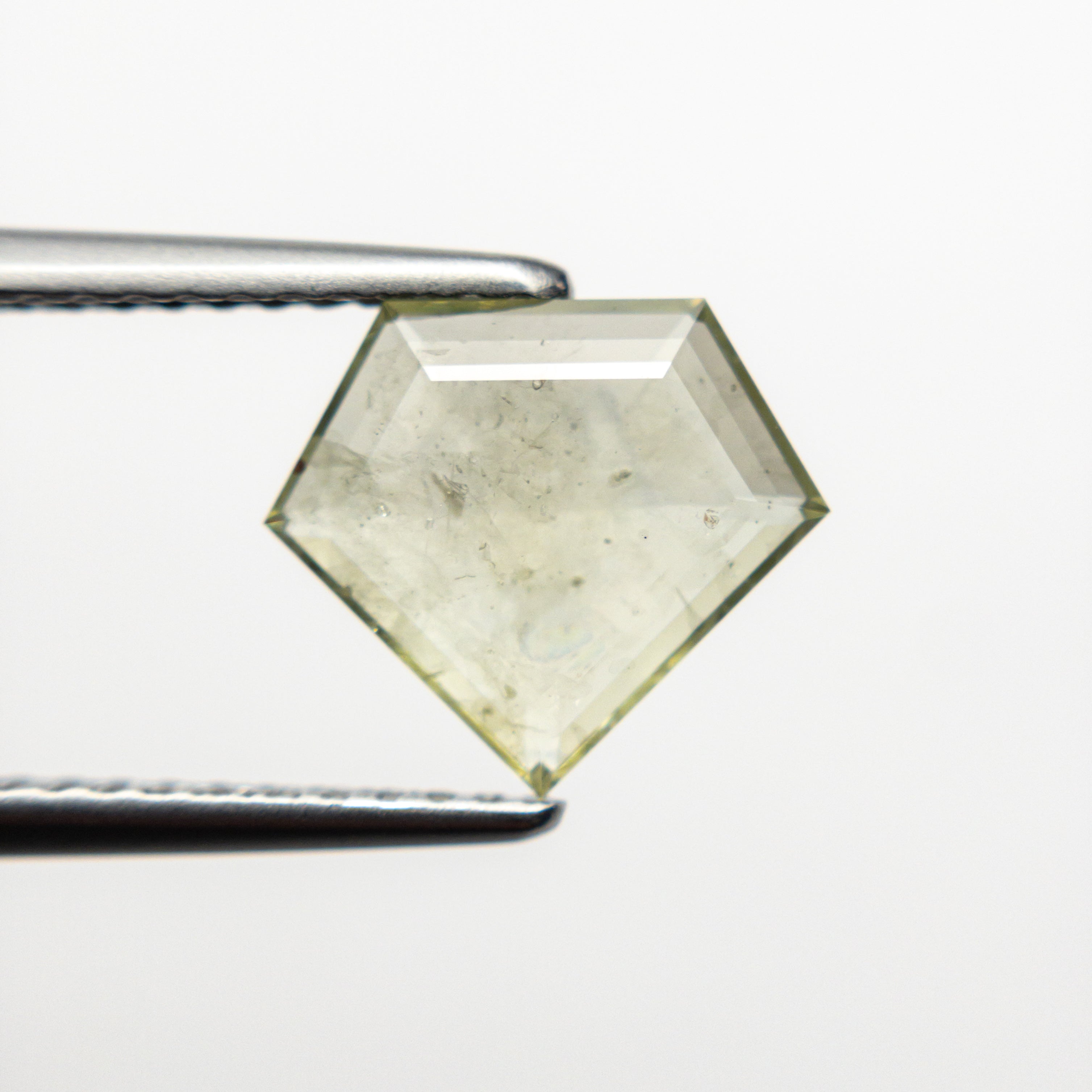 1.77ct 9.71x8.57x2.54mm Shield Double Cut Sapphire 22434-97-4