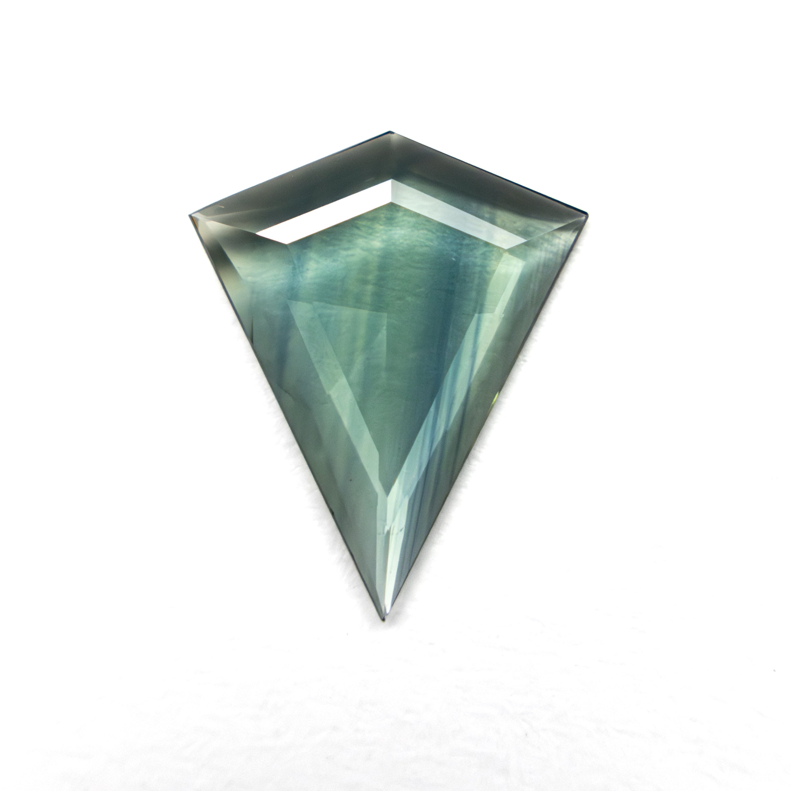 0.77ct 10.51x8.62x1.30mm Kite Rosecut Sapphire 22436-09-Staghead Designs