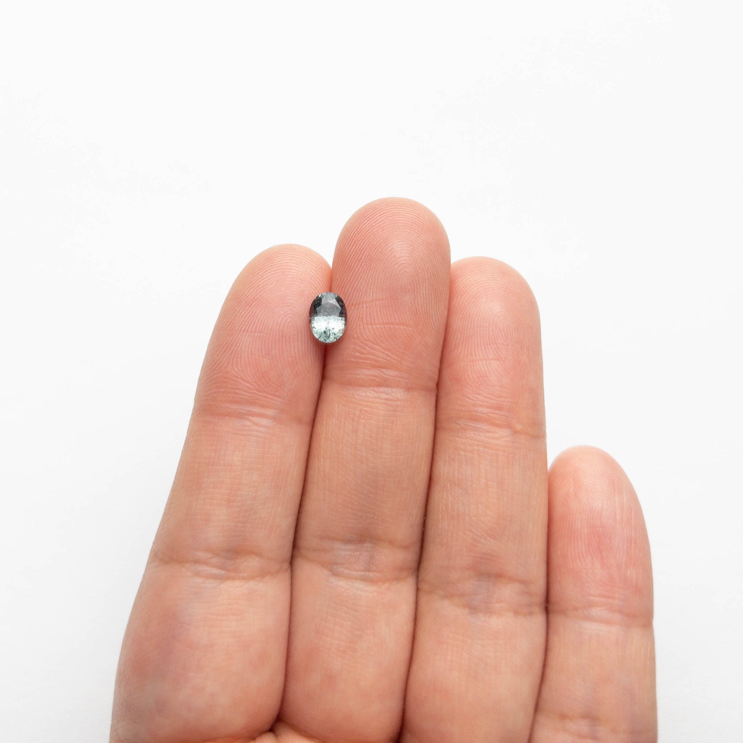 0.88ct 6.52x4.87x3.32mm Oval Brilliant Sapphire 23046-01-Staghead Designs