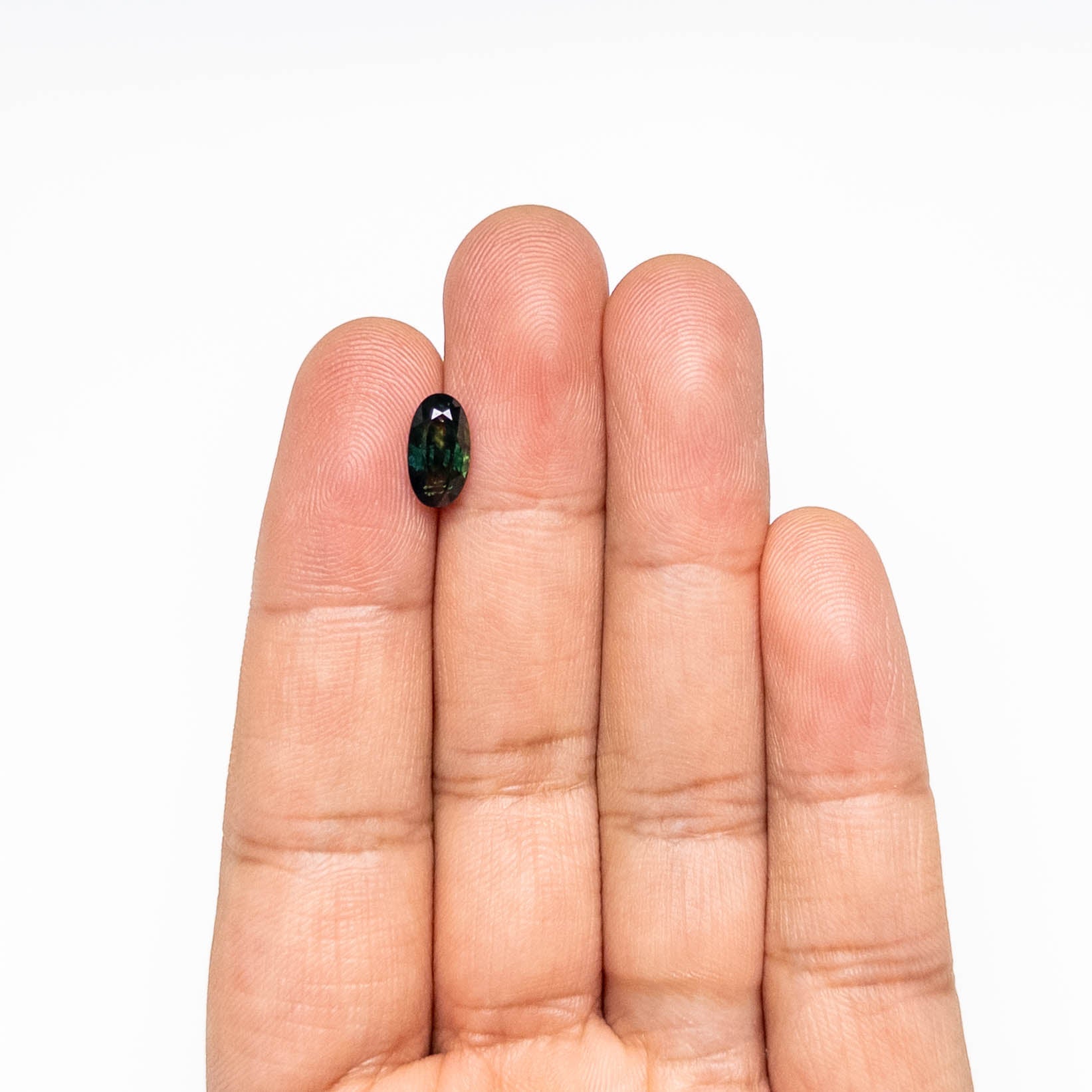 2.29ct 10.04x5.58x4.49mm Oval Brilliant Sapphire 23808-01-Staghead Designs