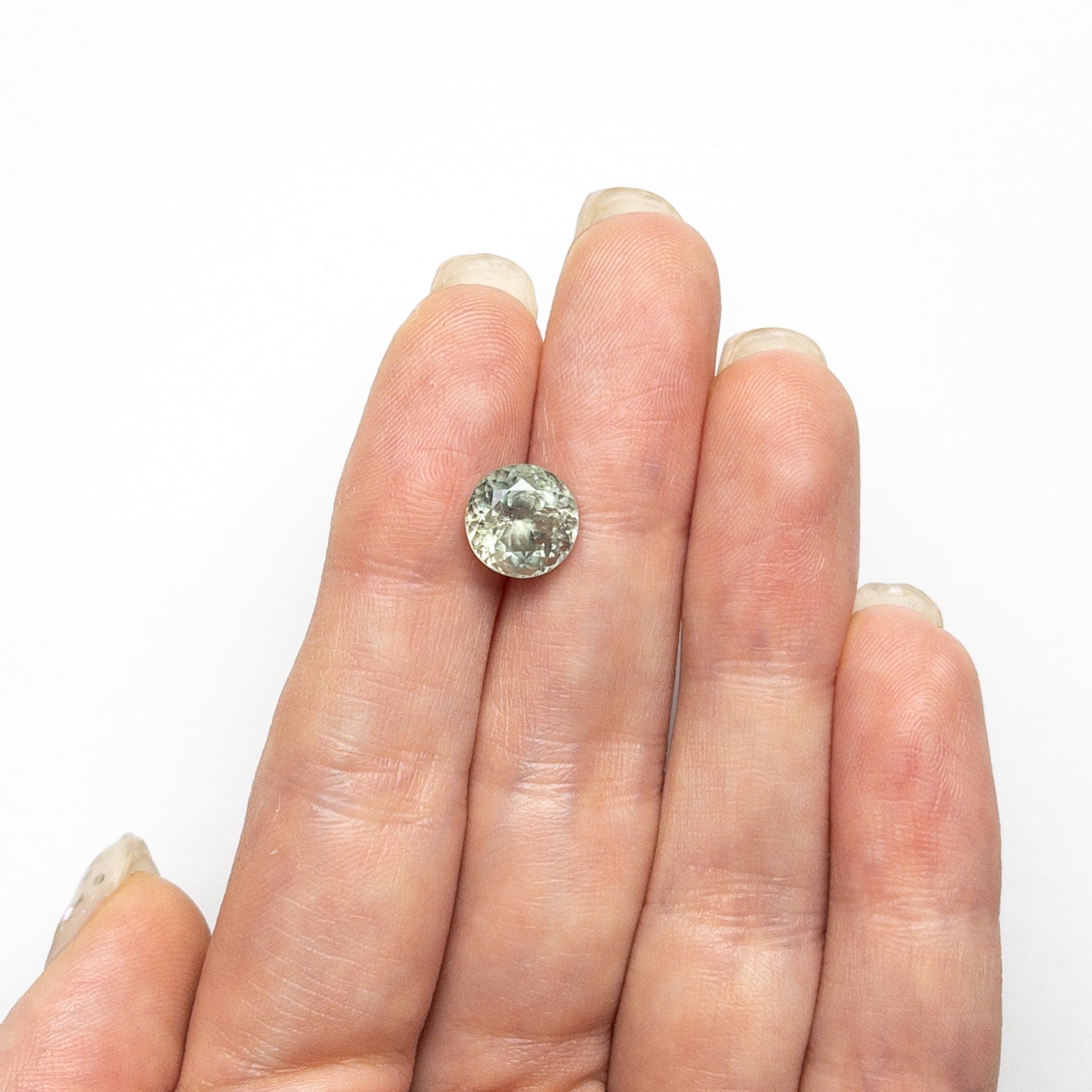 3.54ct 8.56x8.52x6.19mm Round Brilliant Sapphire 23963-01-Staghead Designs