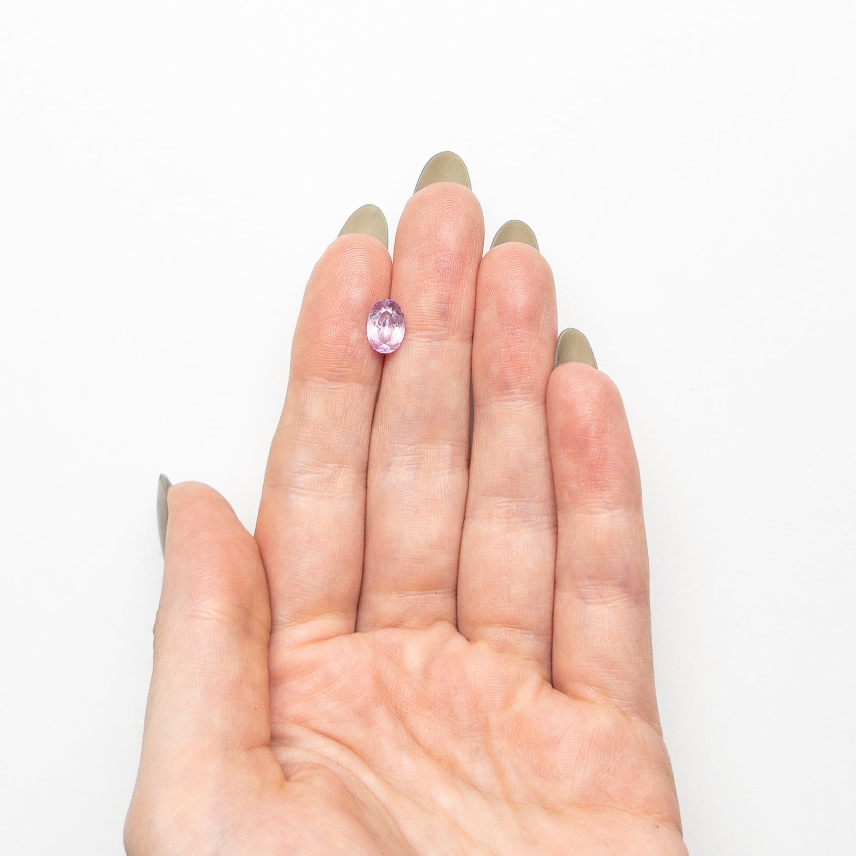 1.69ct 8.29x5.81x4.19mm Oval Brilliant Sapphire 24680-01-Staghead Designs