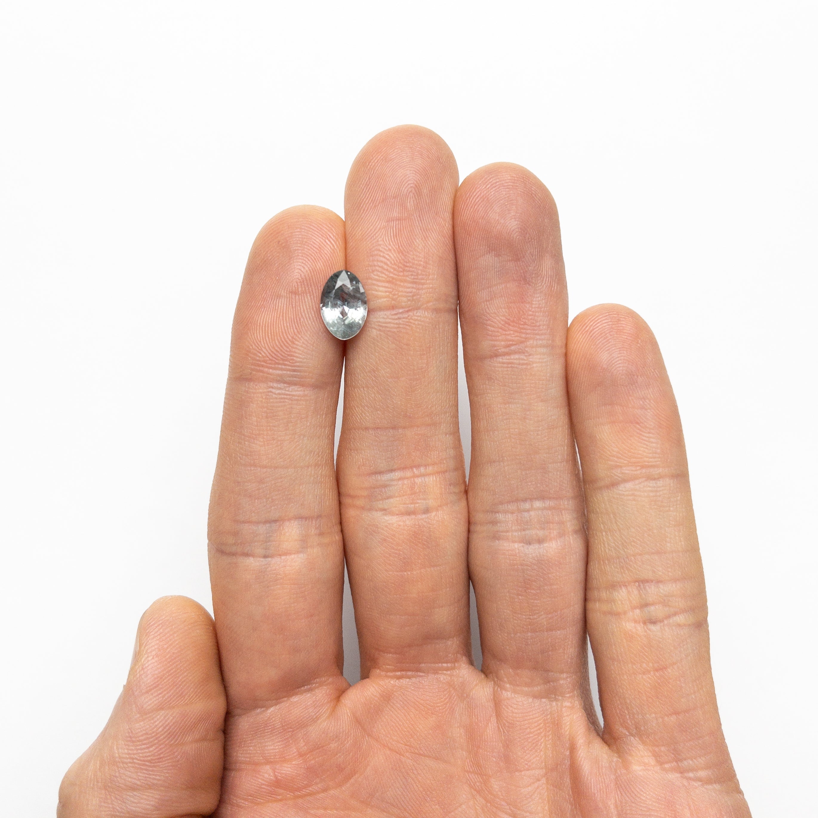 2.36ct 9.80x6.66x4.65mm Oval Brilliant Sapphire 25174-01-Staghead Designs