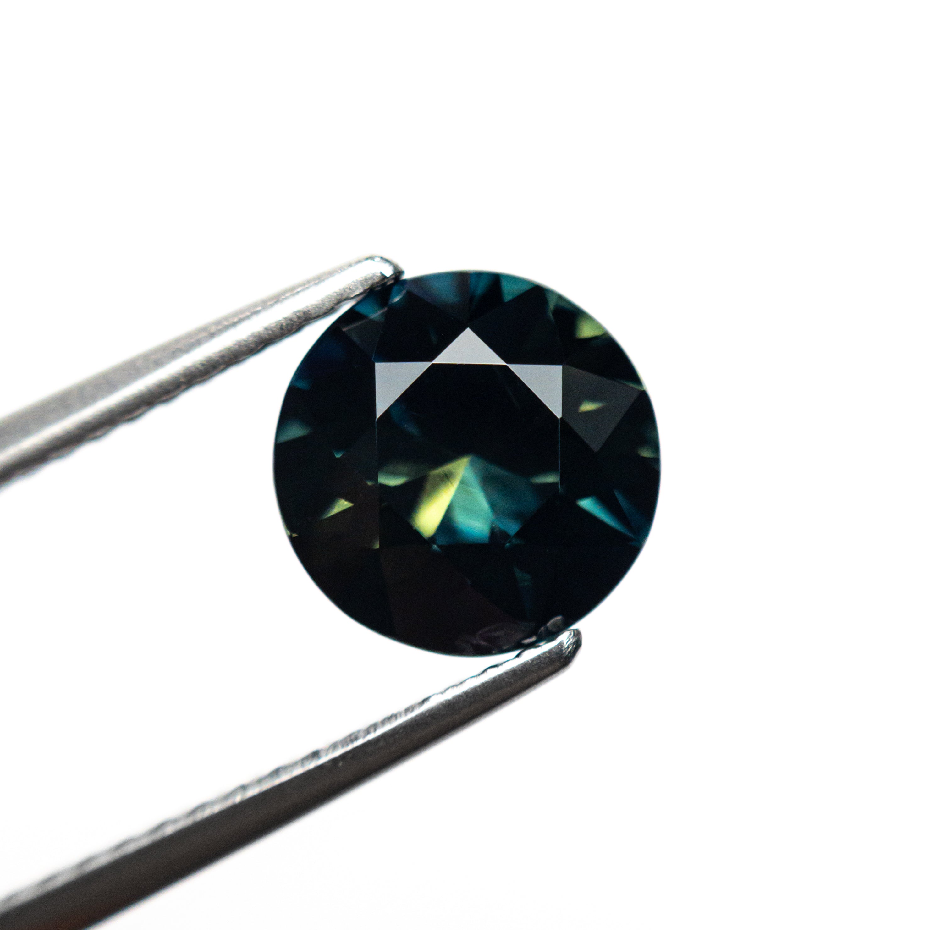 2.11ct 7.85x7.82x4.73mm Round Brilliant Sapphire 25372-01-Staghead Designs