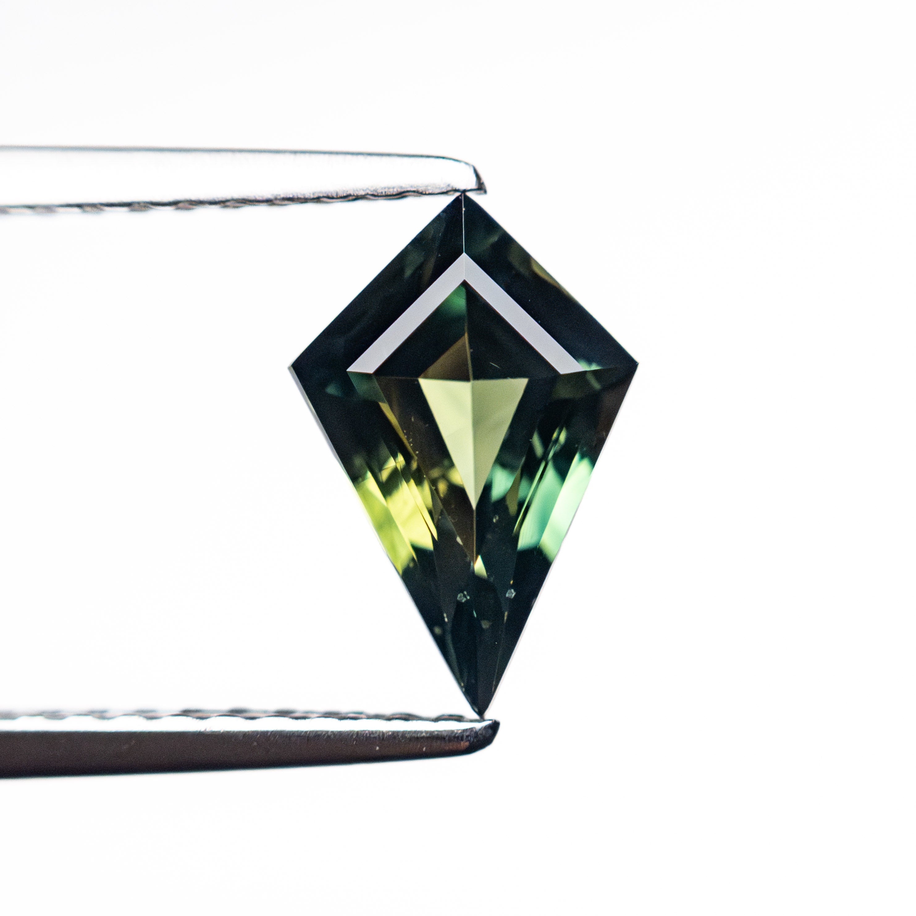 1.07ct 9.22x6.18x3.46mm Kite Step Cut Sapphire 25386-05-Staghead Designs