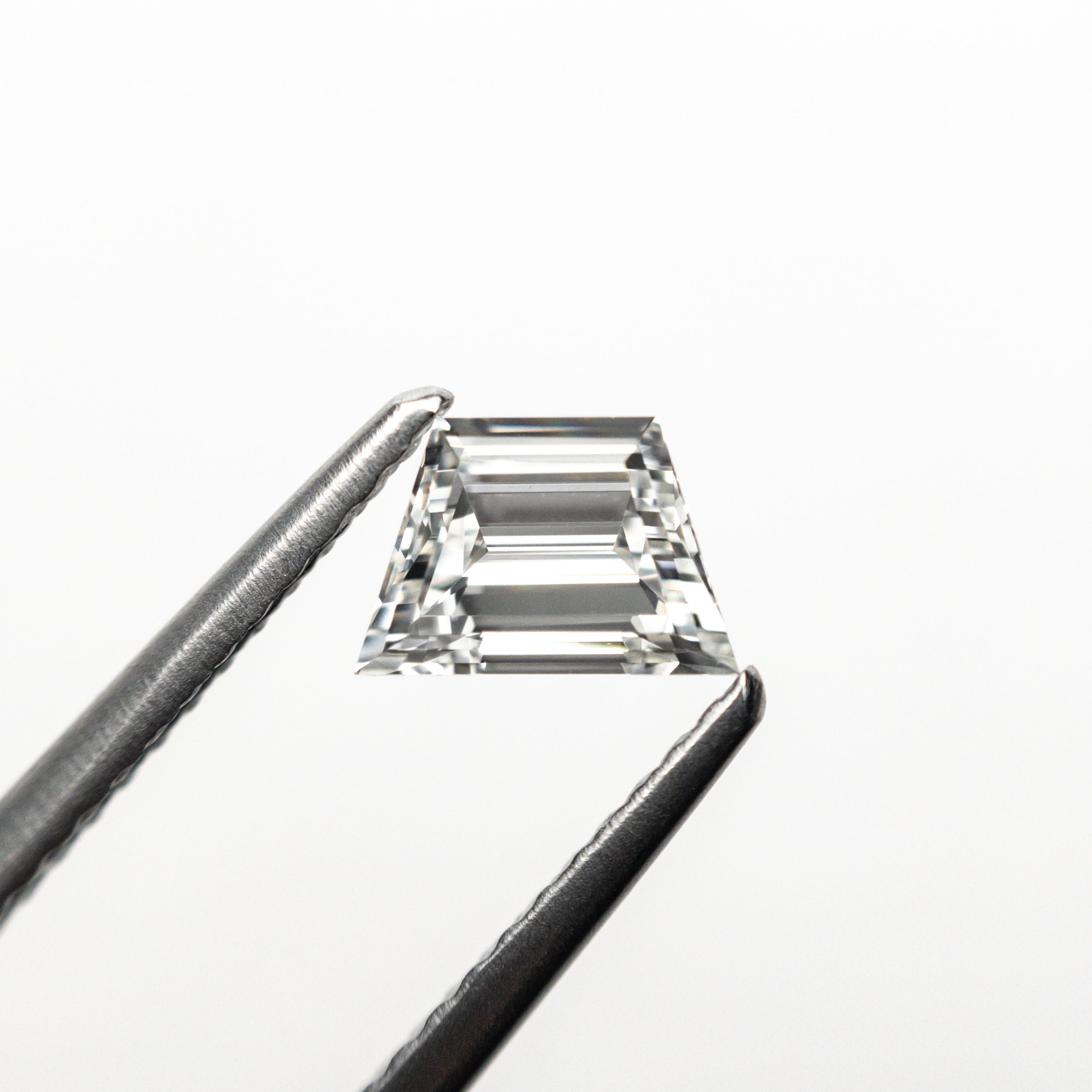 1.02cttw 2pc 6.09x4.06x2.56mm 6.13x4.00x2.62mm VS1+ G Trapezoid Step Cut Matching Pair 25533-01-Staghead Designs