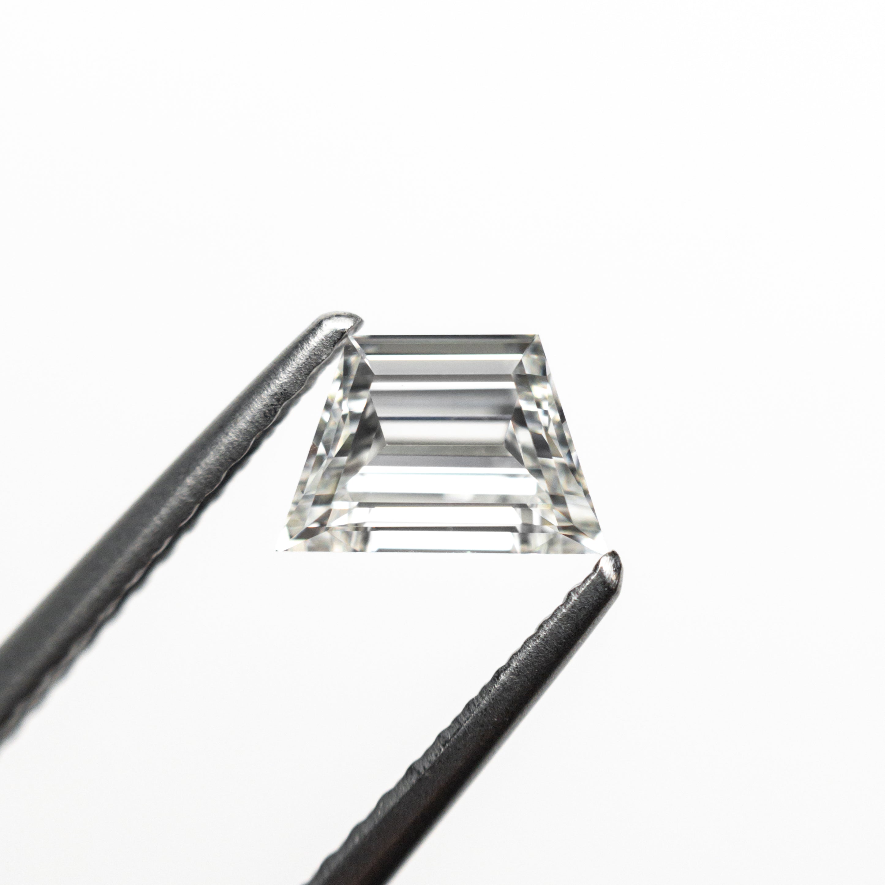 1.06cttw 2pc 6.57x4.34x2.33mm 6.45x4.29x2.30mm VVS2 G Trapezoid Step Cut Matching Pair 25535-01-Staghead Designs