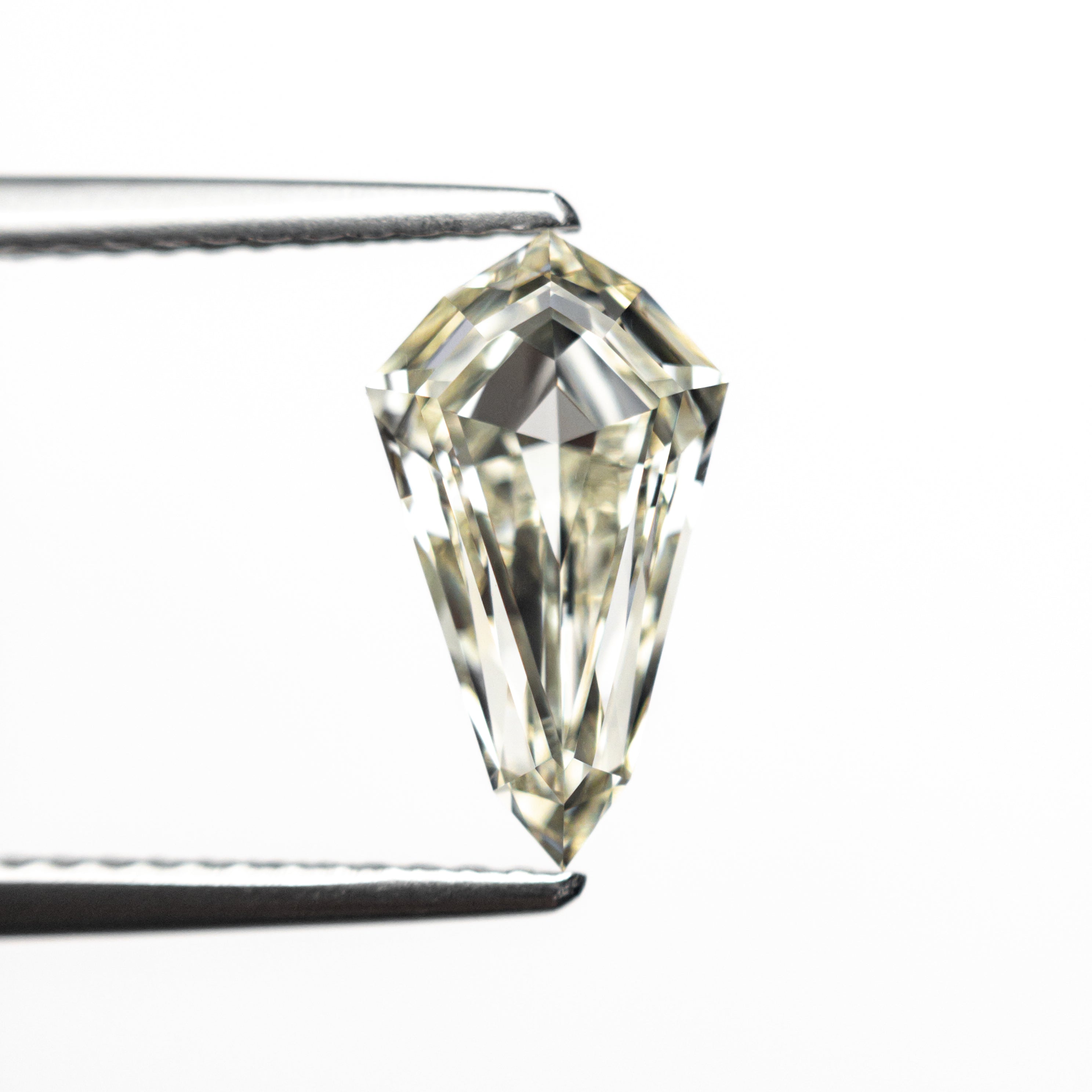 1.51ct 10.90x6.18x3.57mm VVS1 M-N Shield Step Cut 25958-02-Staghead Designs