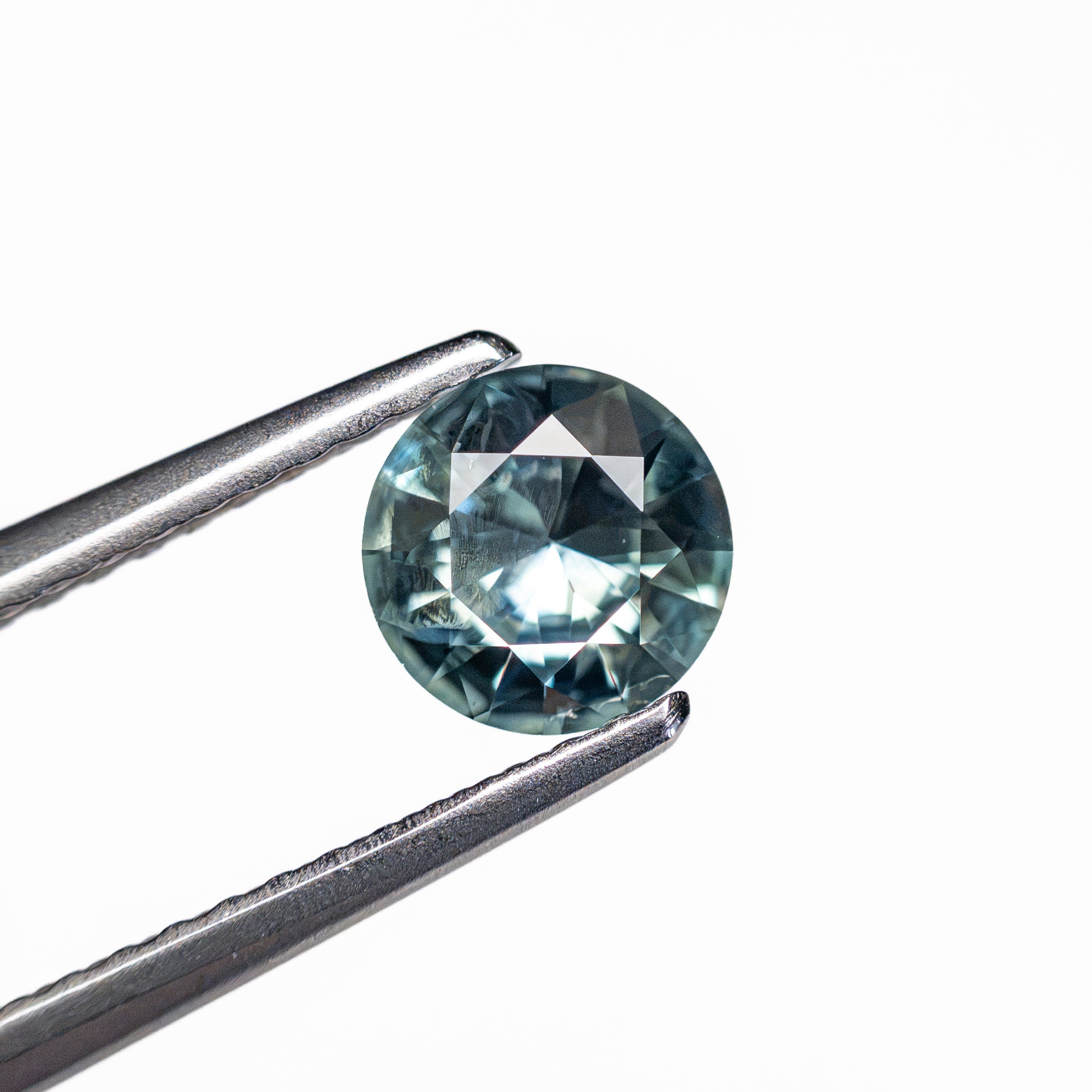 0.62ct 5.58x5.58x2.85mm Round Brilliant Sapphire 26134-05
