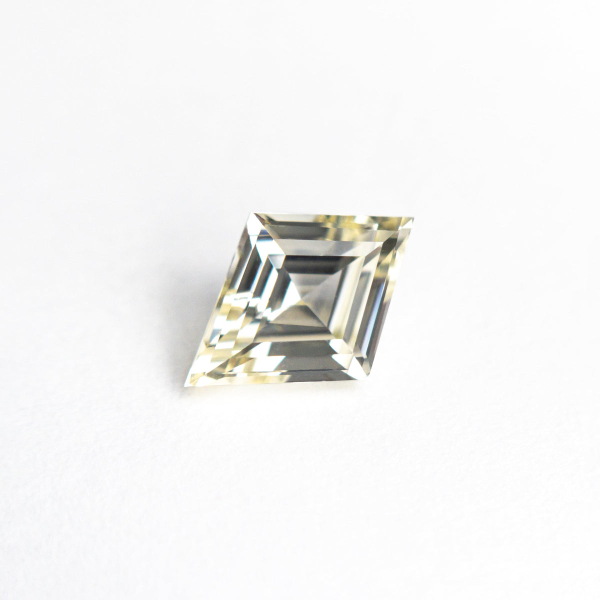 1.09ct 8.89x6.32x3.60mm Lozenge Step Cut Sapphire 26439-01-Staghead Designs