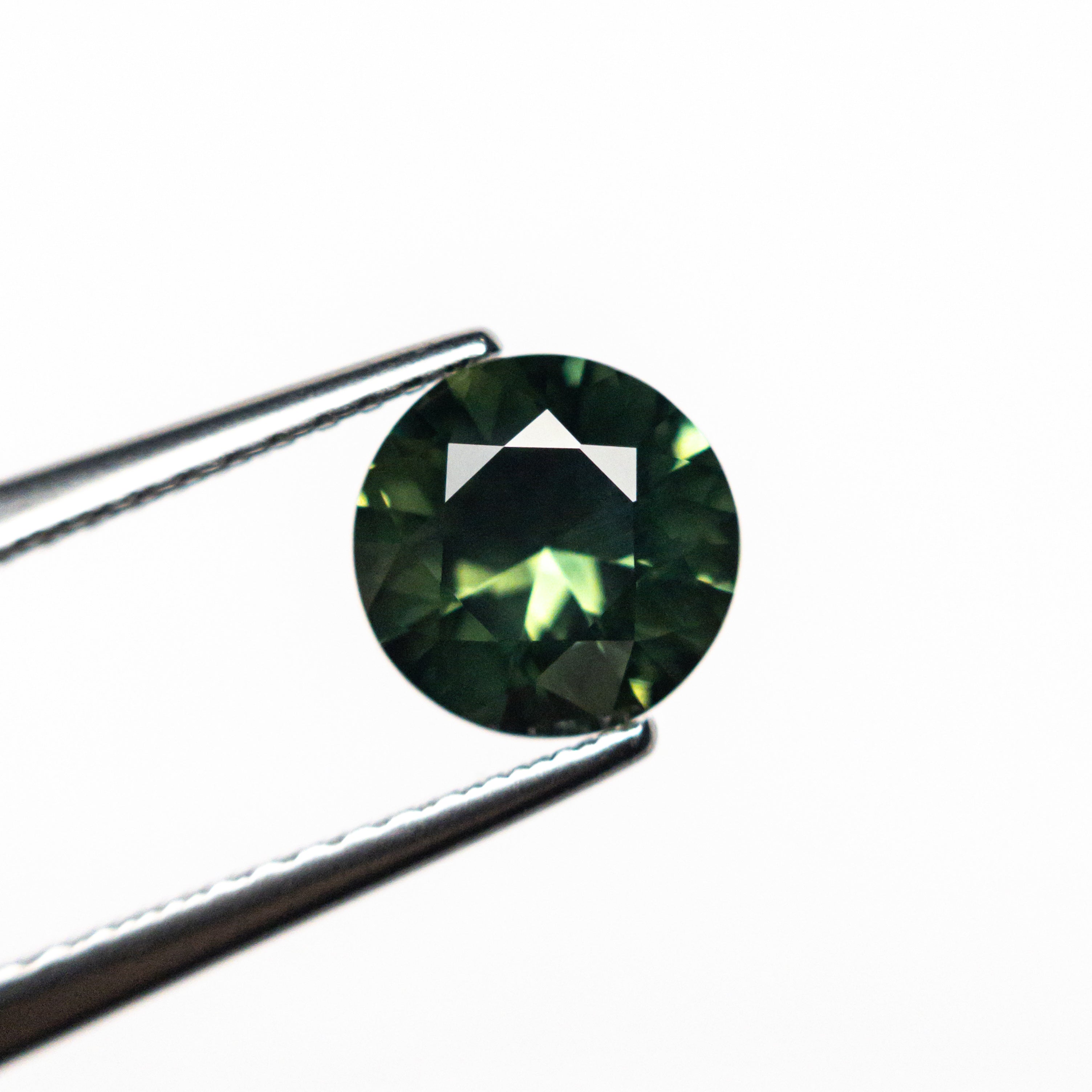 1.31ct 6.87x6.84x3.91mm Round Brilliant Sapphire 26493-07-Staghead Designs