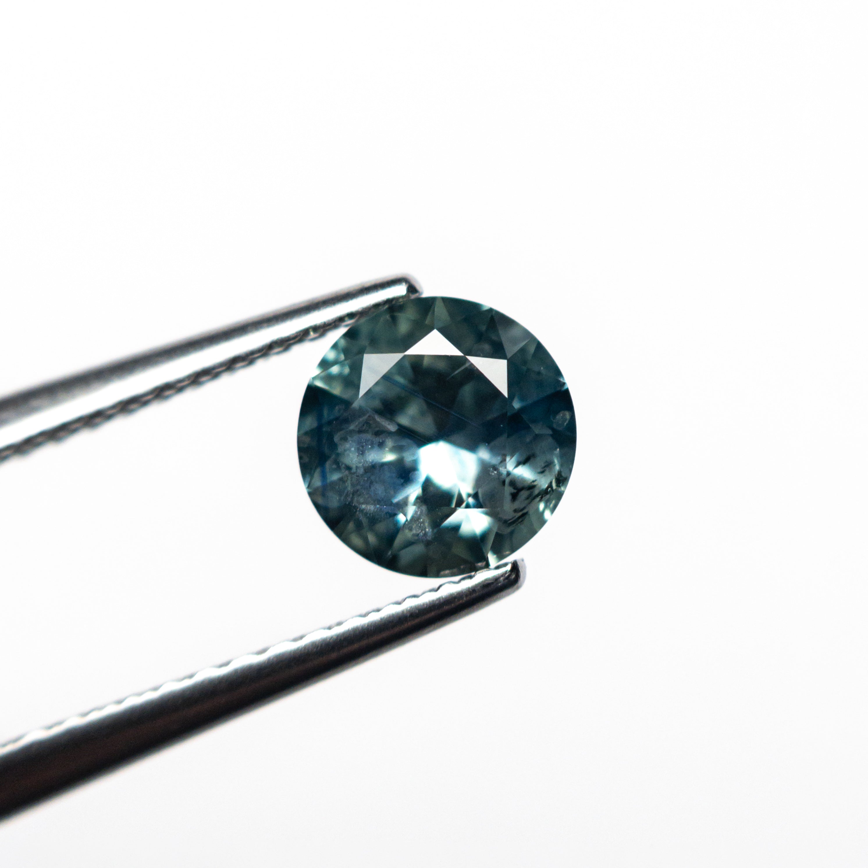 0.94ct 6.11x6.03x3.46mm Round Brilliant Sapphire 26524-14-Staghead Designs