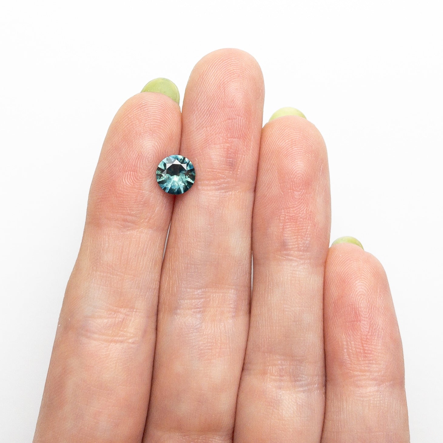 1.17ct 6.55x6.53x3.72mm Round Brilliant Sapphire 26524-23-Staghead Designs