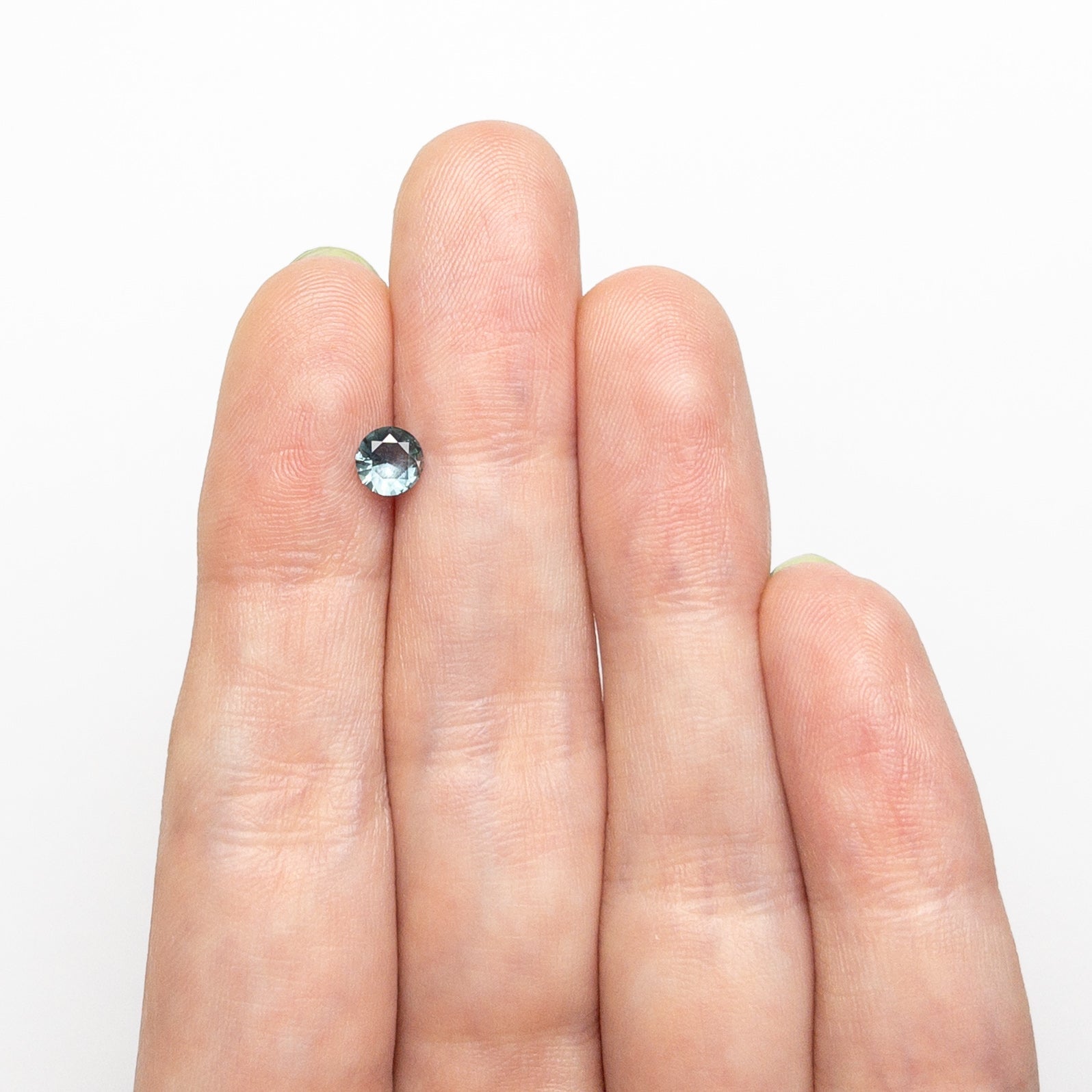 0.44ct 4.83x4.78x2.52mm Round Brilliant Sapphire 26556-22-Staghead Designs