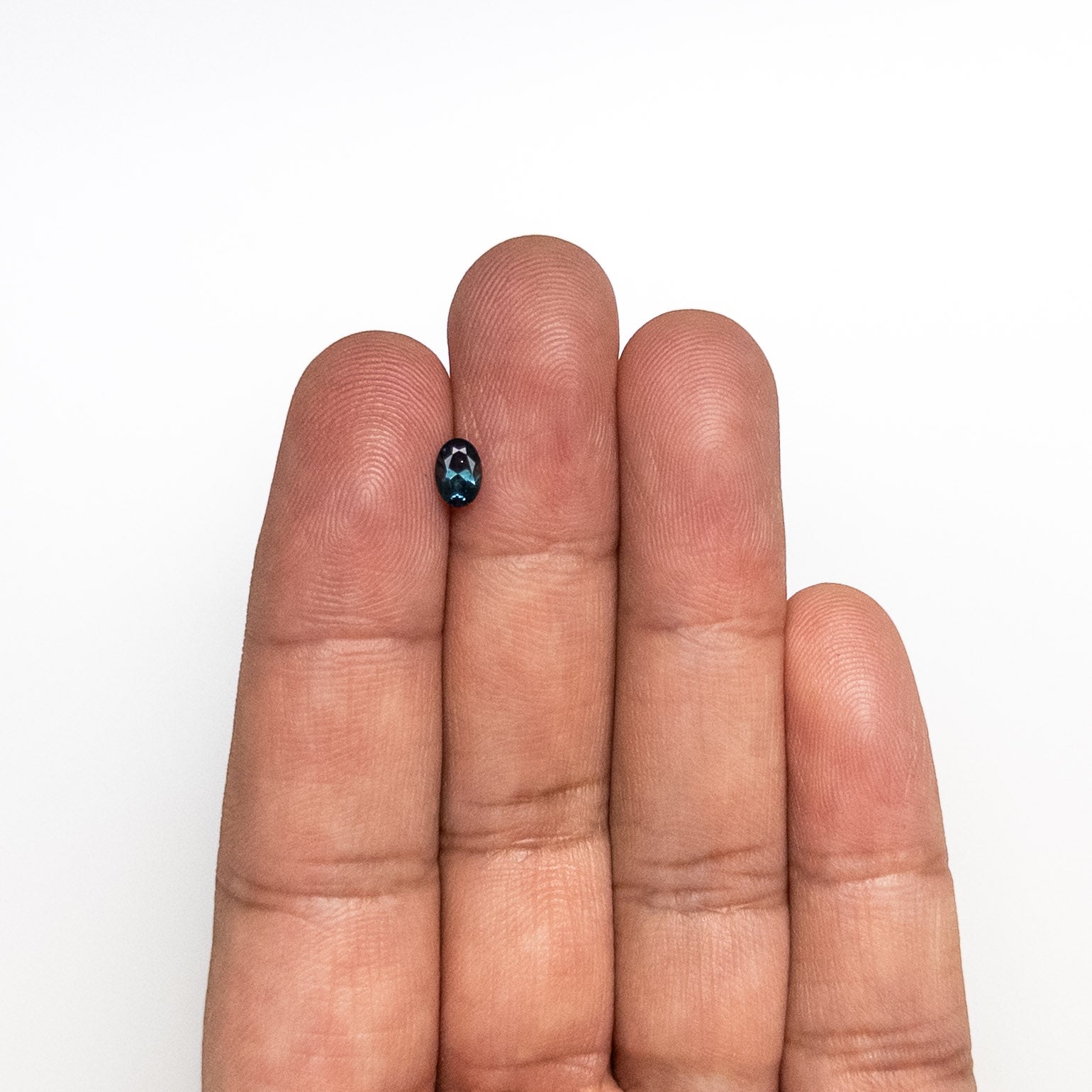 0.49ct 5.78x3.99x2.79mm Oval Brilliant Sapphire 26667-07-Staghead Designs