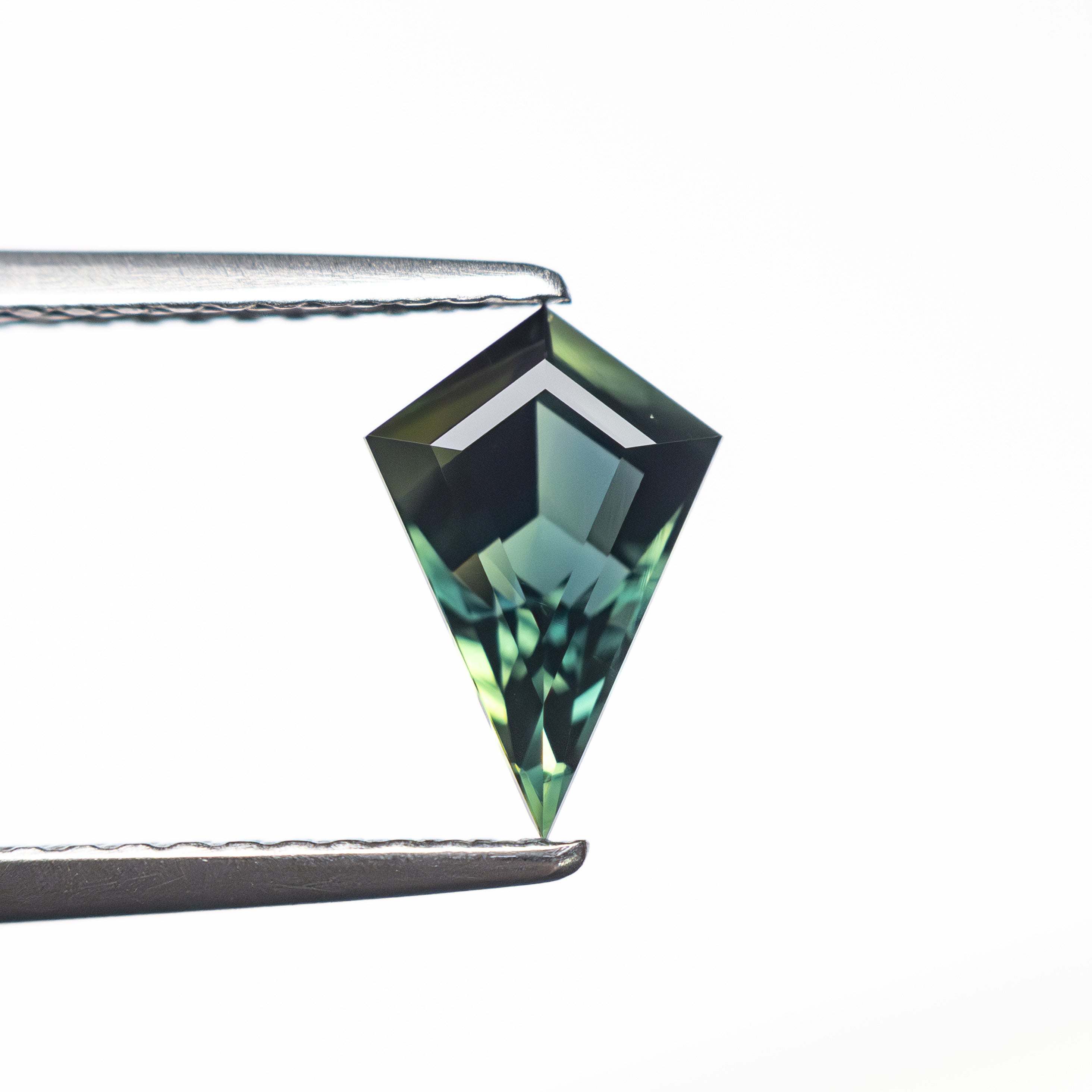 1.03ct 9.08x6.08x3.79mm Kite Step Cut Sapphire 27138-04-Staghead Designs