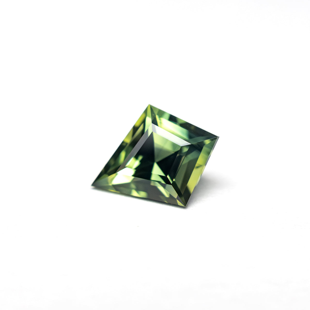 0.99ct 8.27x6.51x3.90mm Kite Step Cut Sapphire 27138-05-Staghead Designs
