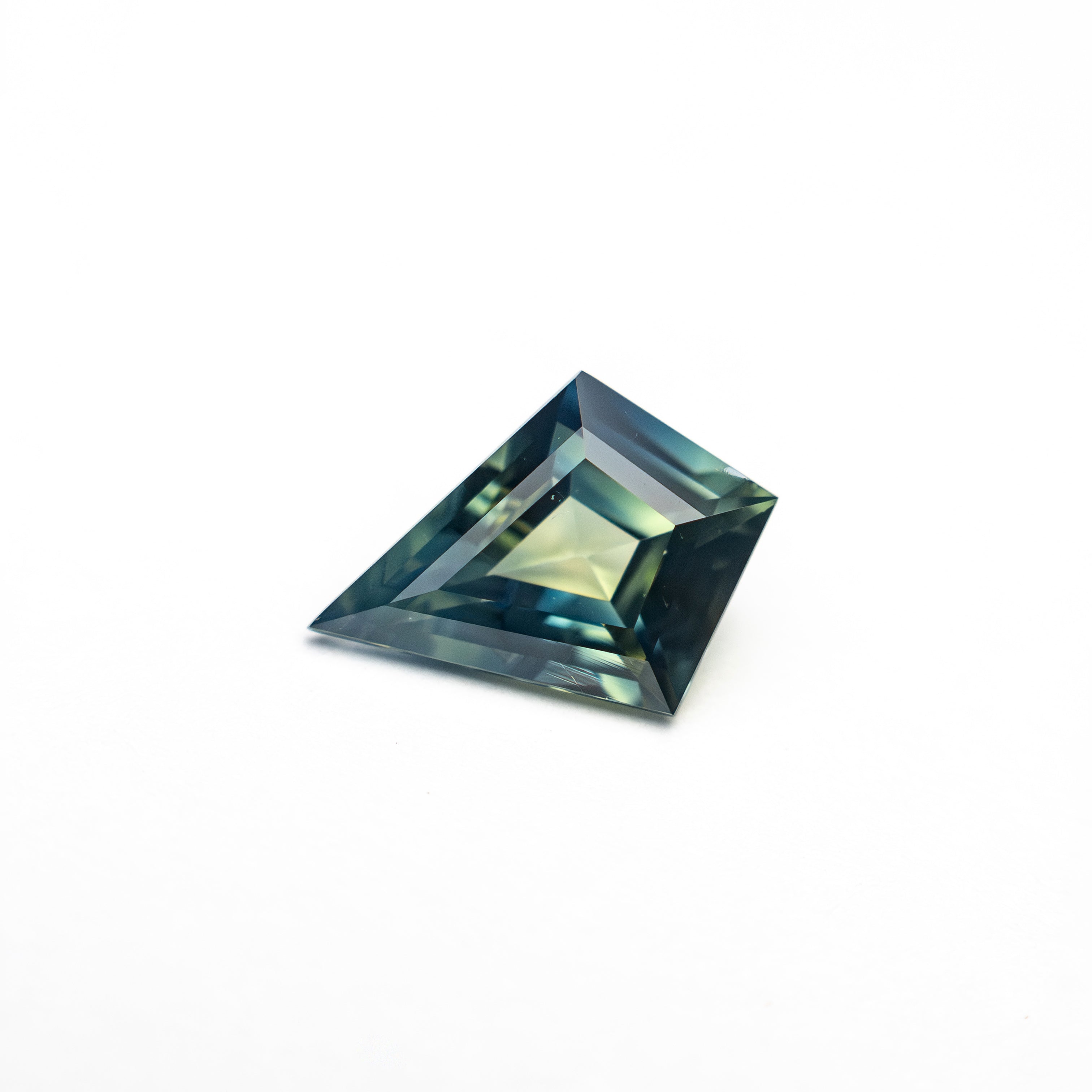 0.88ct 8.23x5.55x3.22mm Kite Step Cut Sapphire 27336-25-Staghead Designs