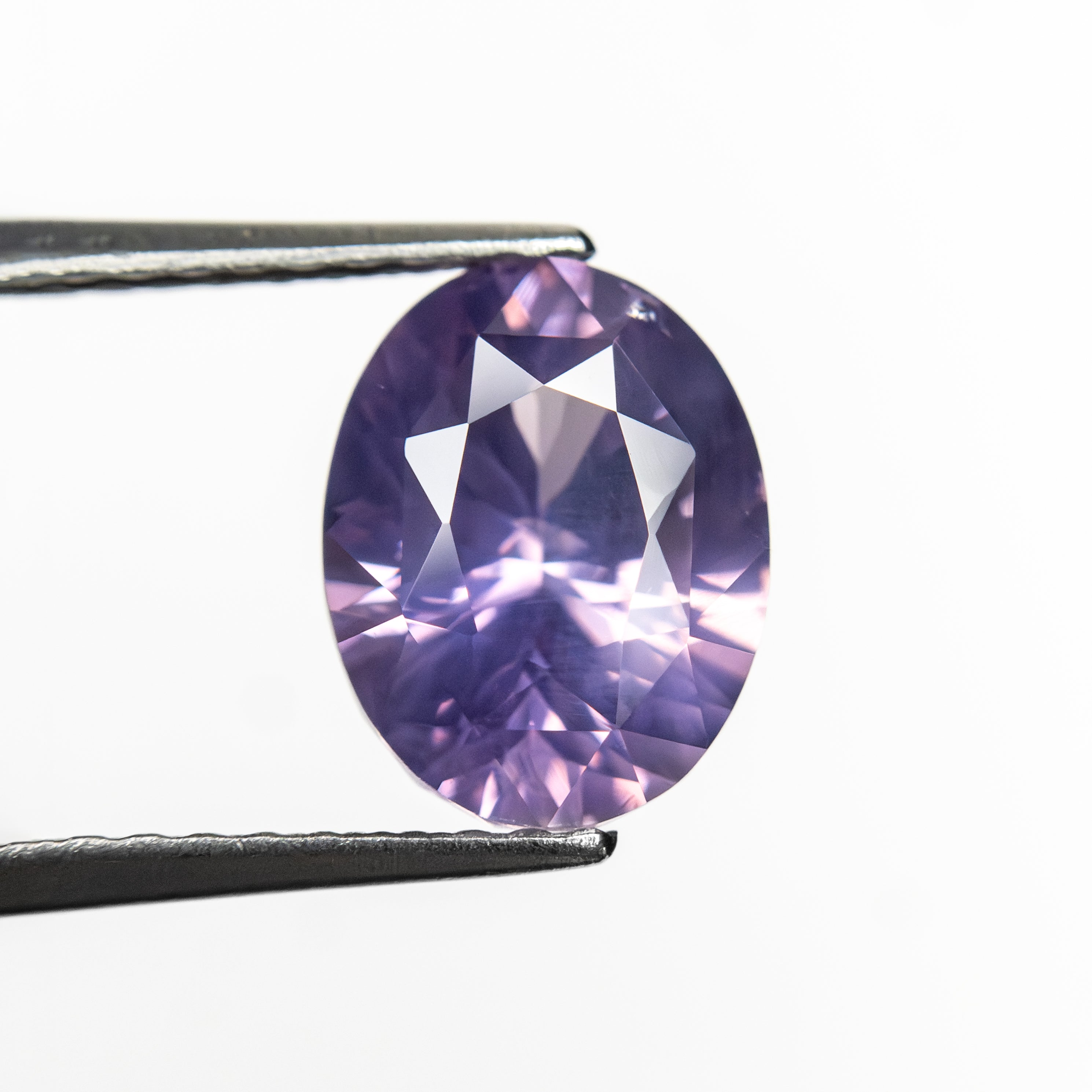 2.57ct 8.67x6.72x5.12mm Oval Brilliant Sapphire 27446-01-Staghead Designs