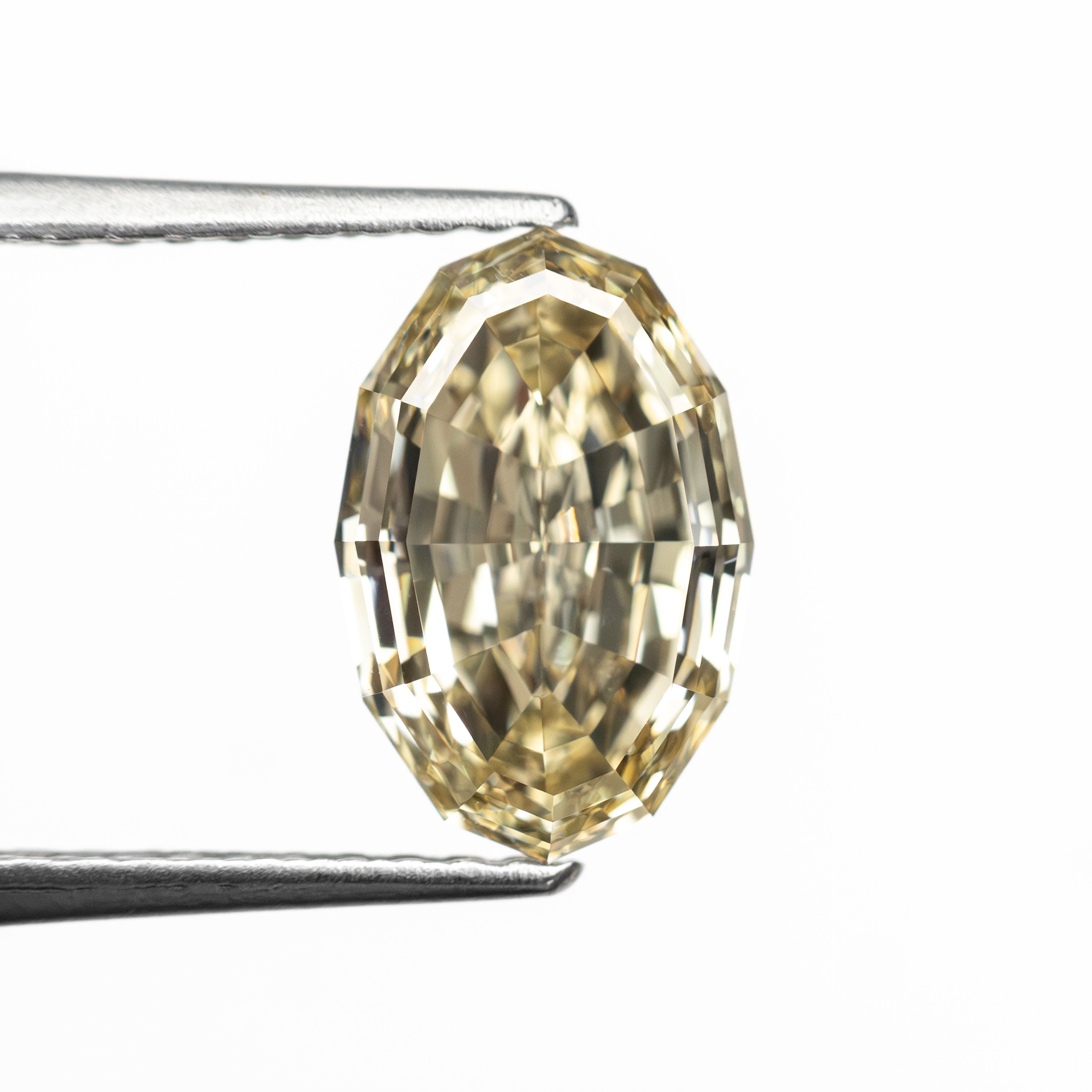 2.19ct 9.55x6.33x4.57mm VS1 C5 Geo Oval Step Cut 🇿🇦 27515-03-Staghead Designs