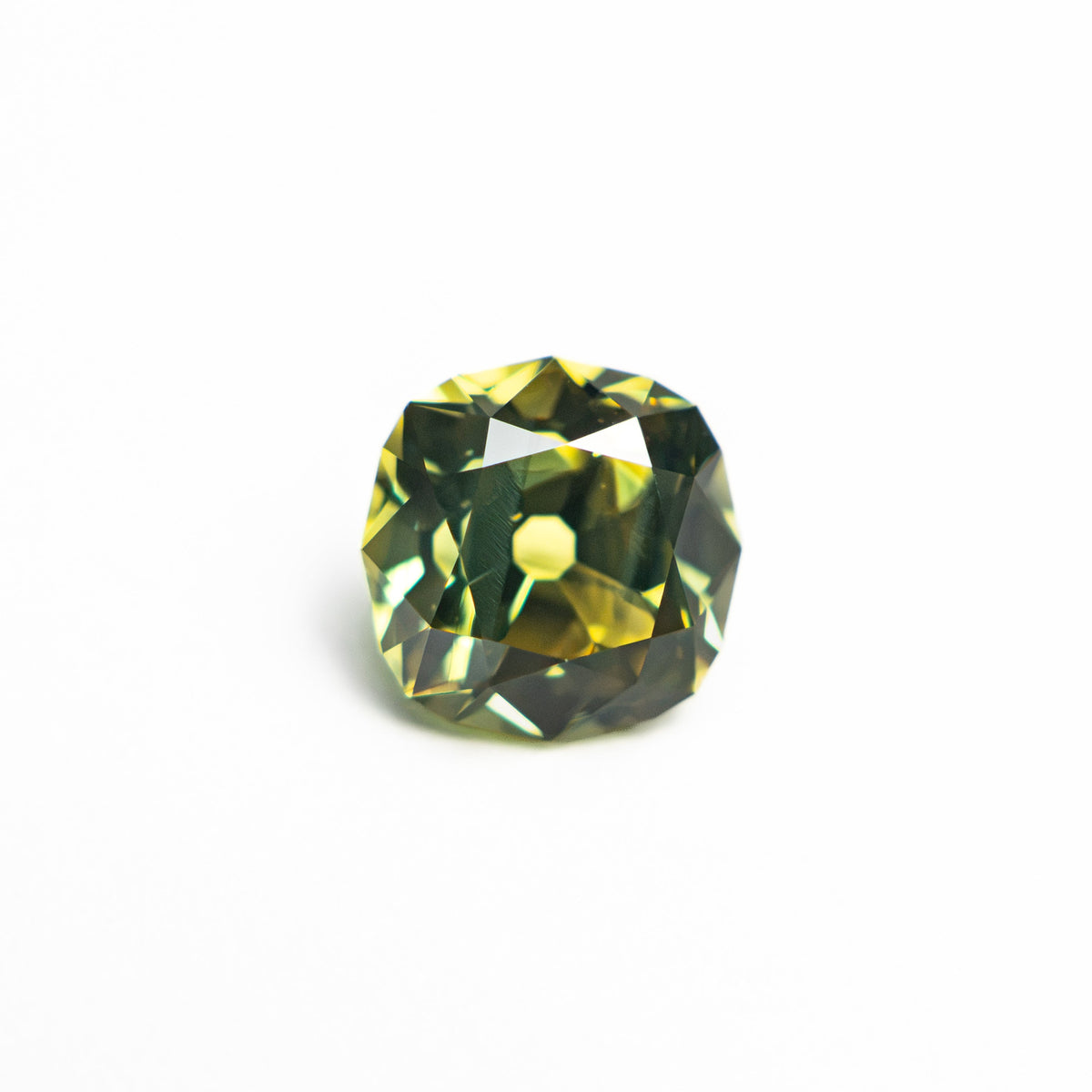 1.37ct 6.31x6.34x4.00mm Modern Antique Geo Cushion Brilliant Sapphire 27766-13