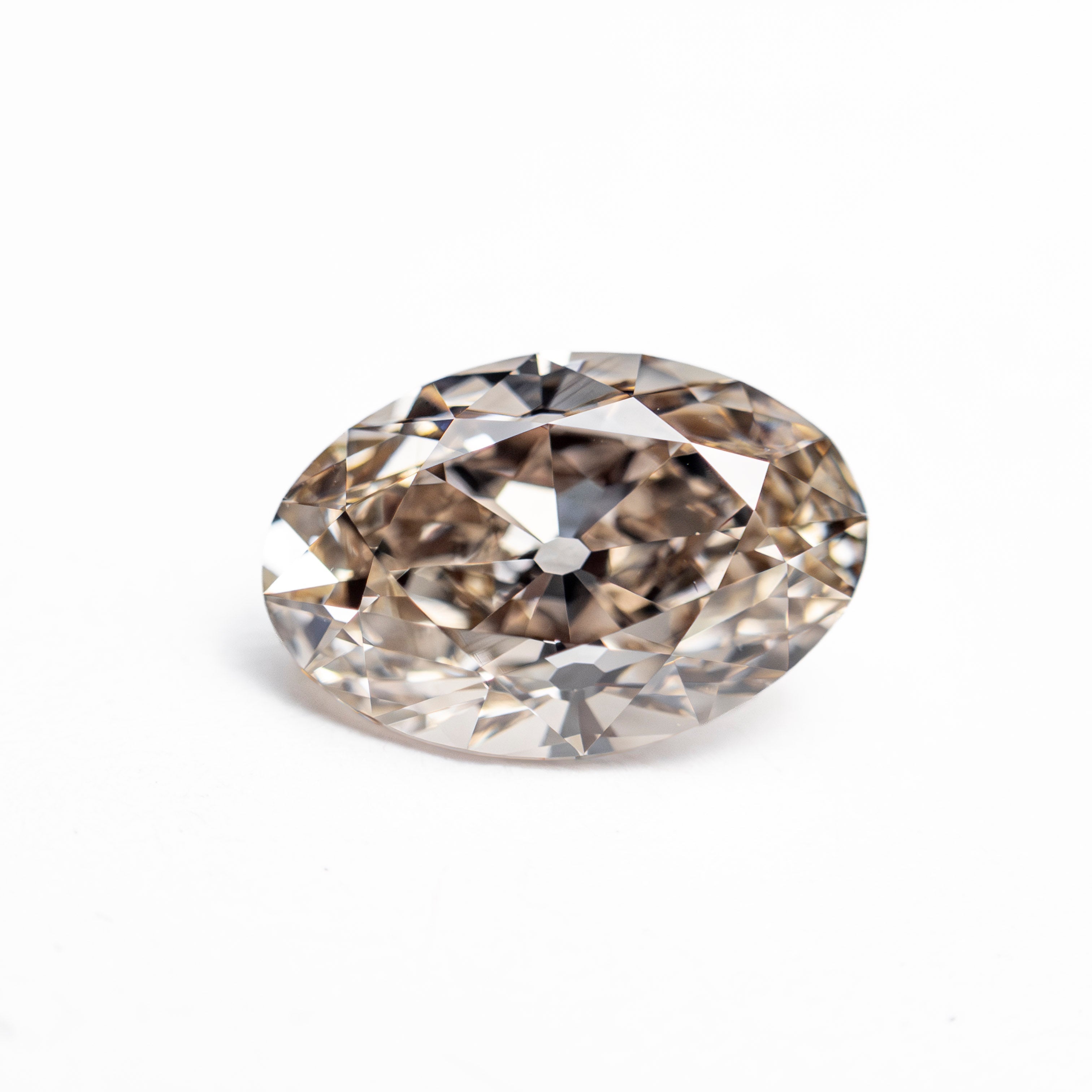 1.65ct 9.32x6.27x4.14mm VS2 C3 Modern Antique Oval Brilliant 27905-02