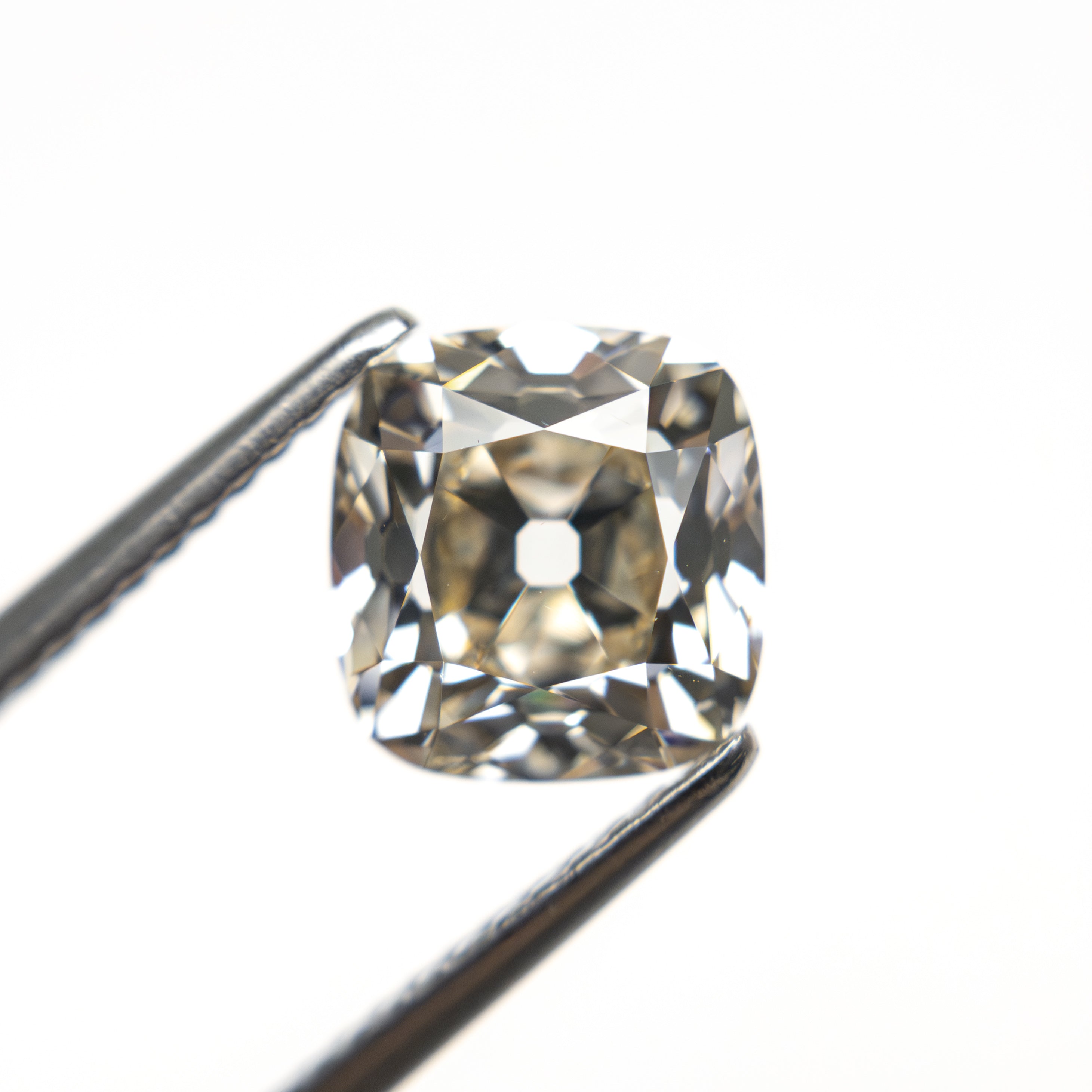 2.30ct 7.73x7.37x4.99mm VVS2 Q-R Modern Antique Old Mine Cut 🇨🇦 27919-01-Staghead Designs