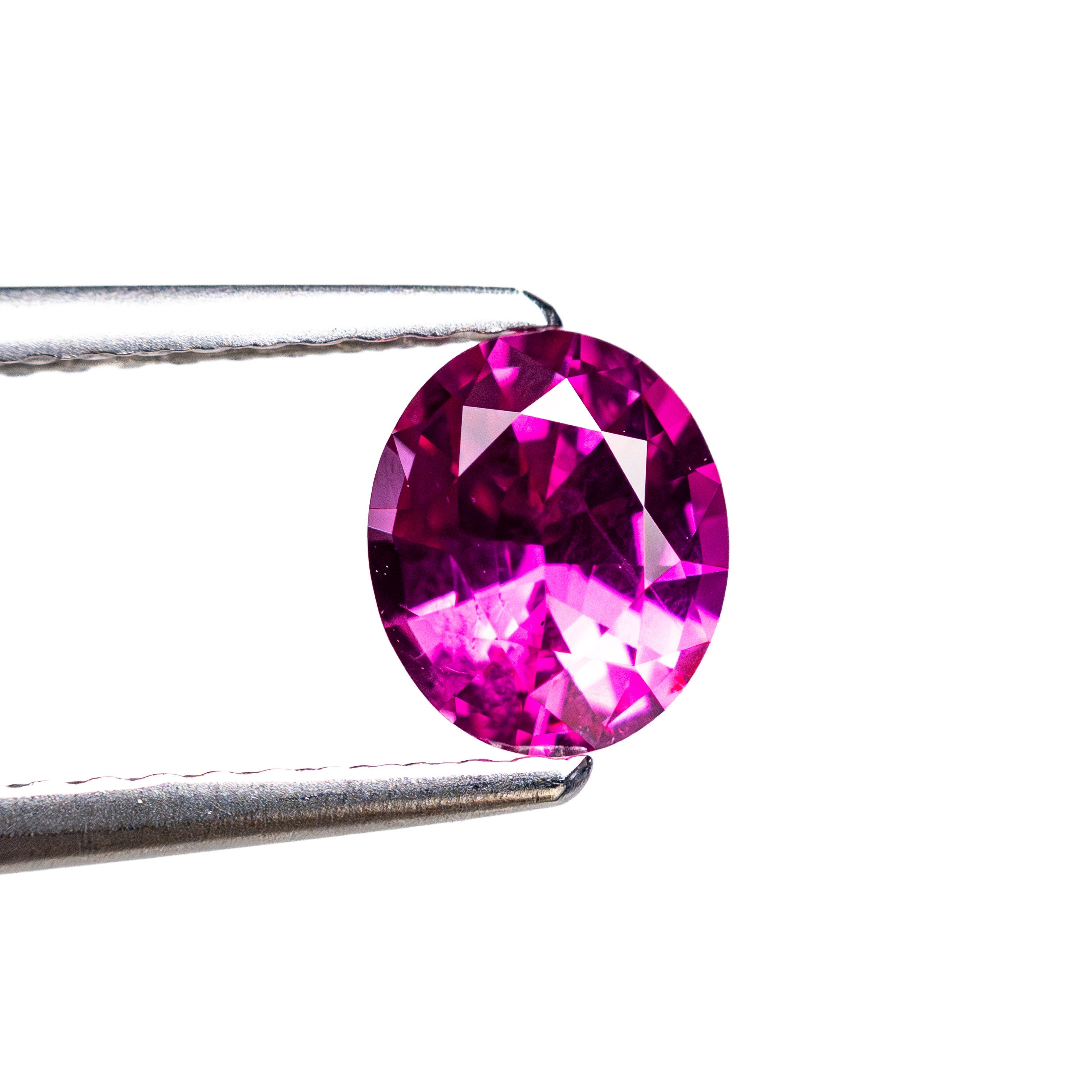 1.00ct 6.52x5.52x3.60mm Oval Brilliant Sapphire 27955-04-Staghead Designs