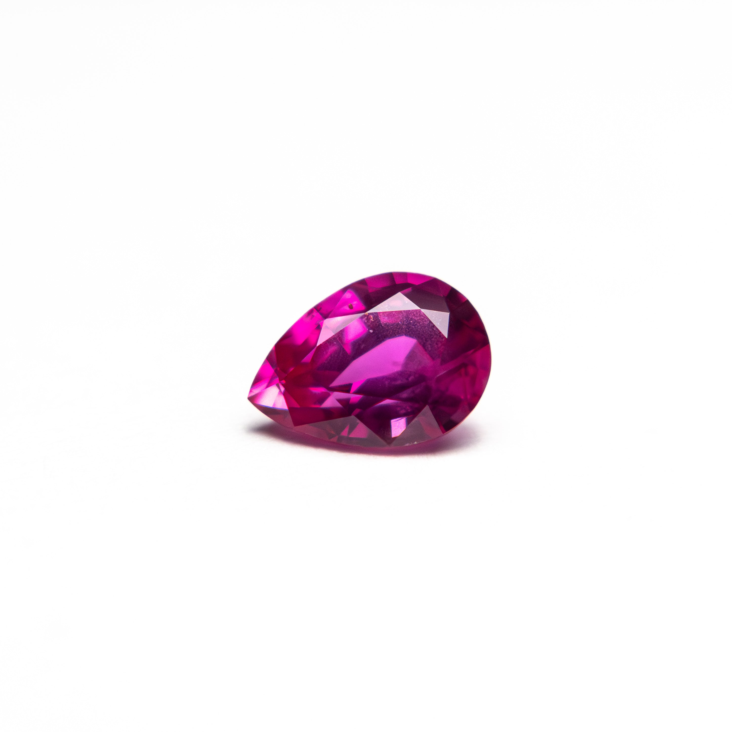 0.55ct 6.03x4.38x2.94mm Pear Brilliant Sapphire 27955-11-Staghead Designs