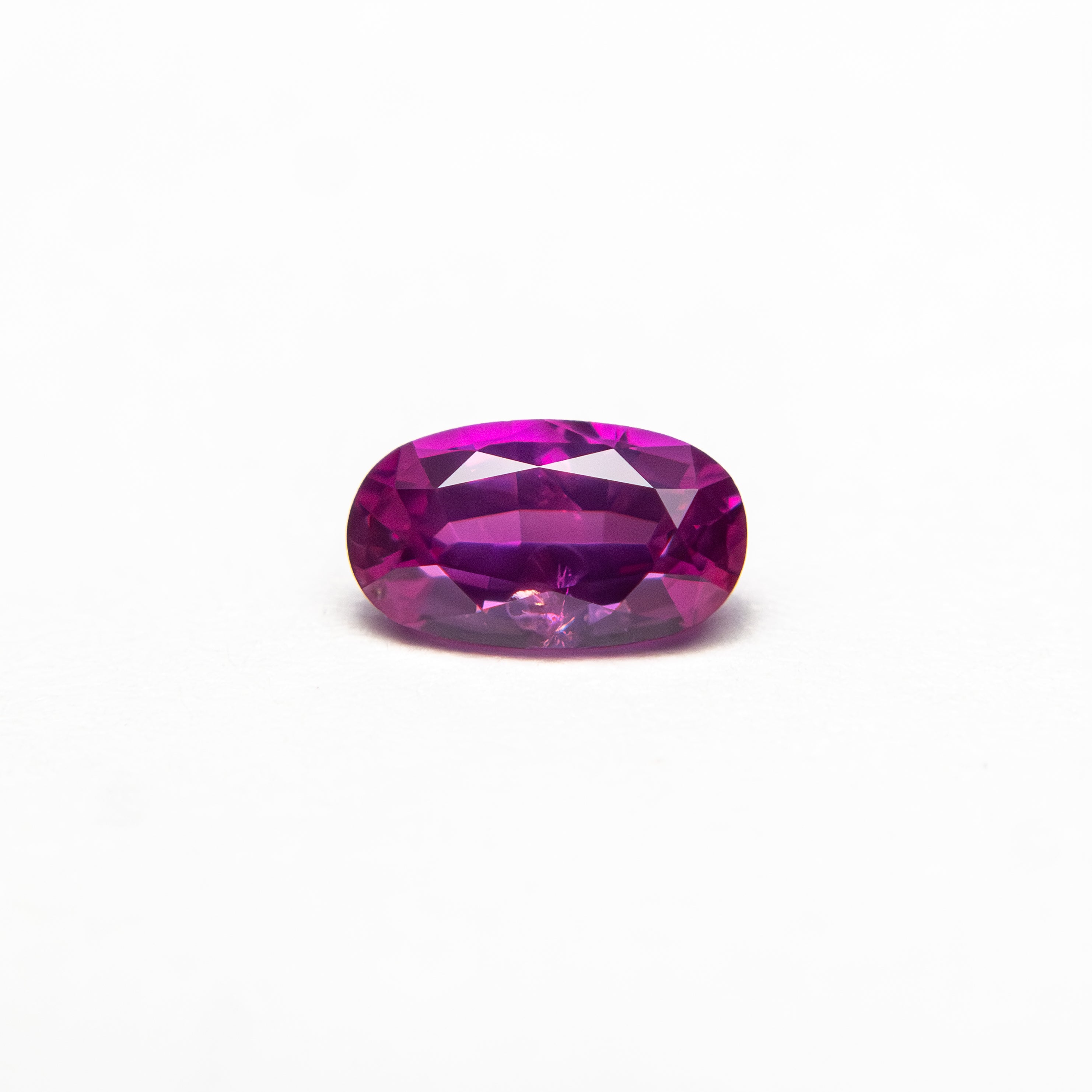 0.41ct 5.81x3.34x2.36mm Oval Brilliant Sapphire 27955-22-Staghead Designs