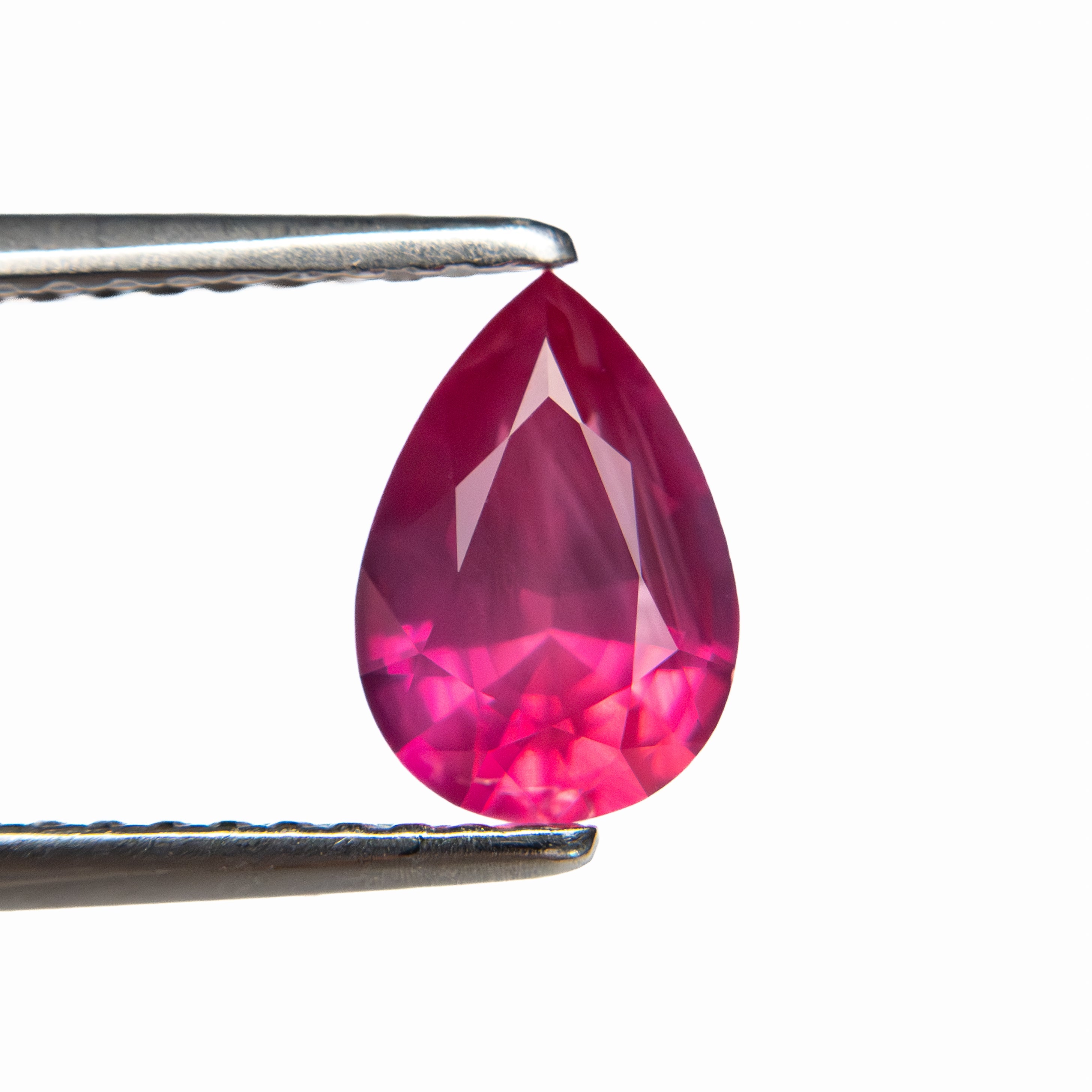 1.19ct 7.97x5.54x3.78mm Pear Brilliant Ruby 27955-26-Staghead Designs
