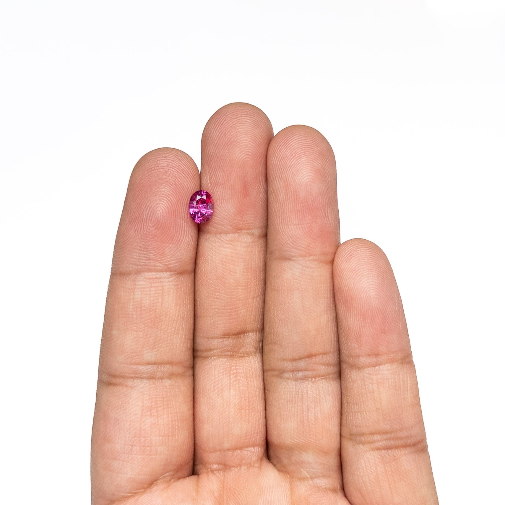 0.89ct 6.73x5.08x3.24mm Oval Brilliant Sapphire 27956-01-Staghead Designs