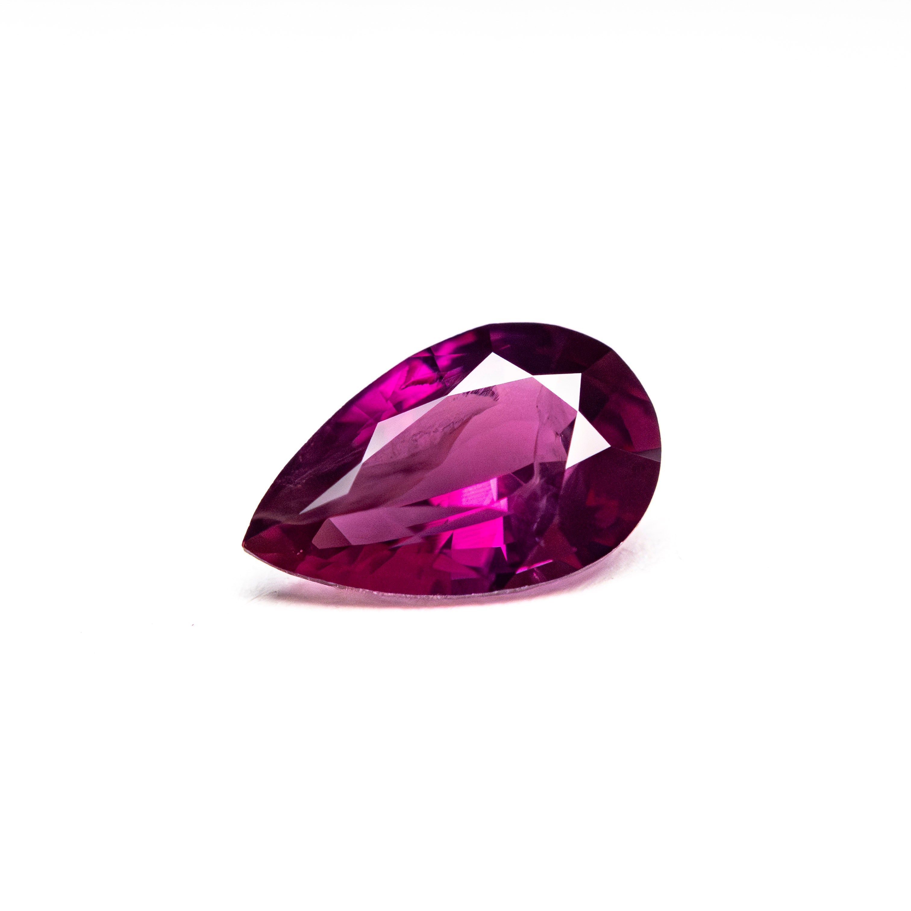 0.94ct 8.01x5.18x3.22mm Pear Brilliant Sapphire 27956-06-Staghead Designs