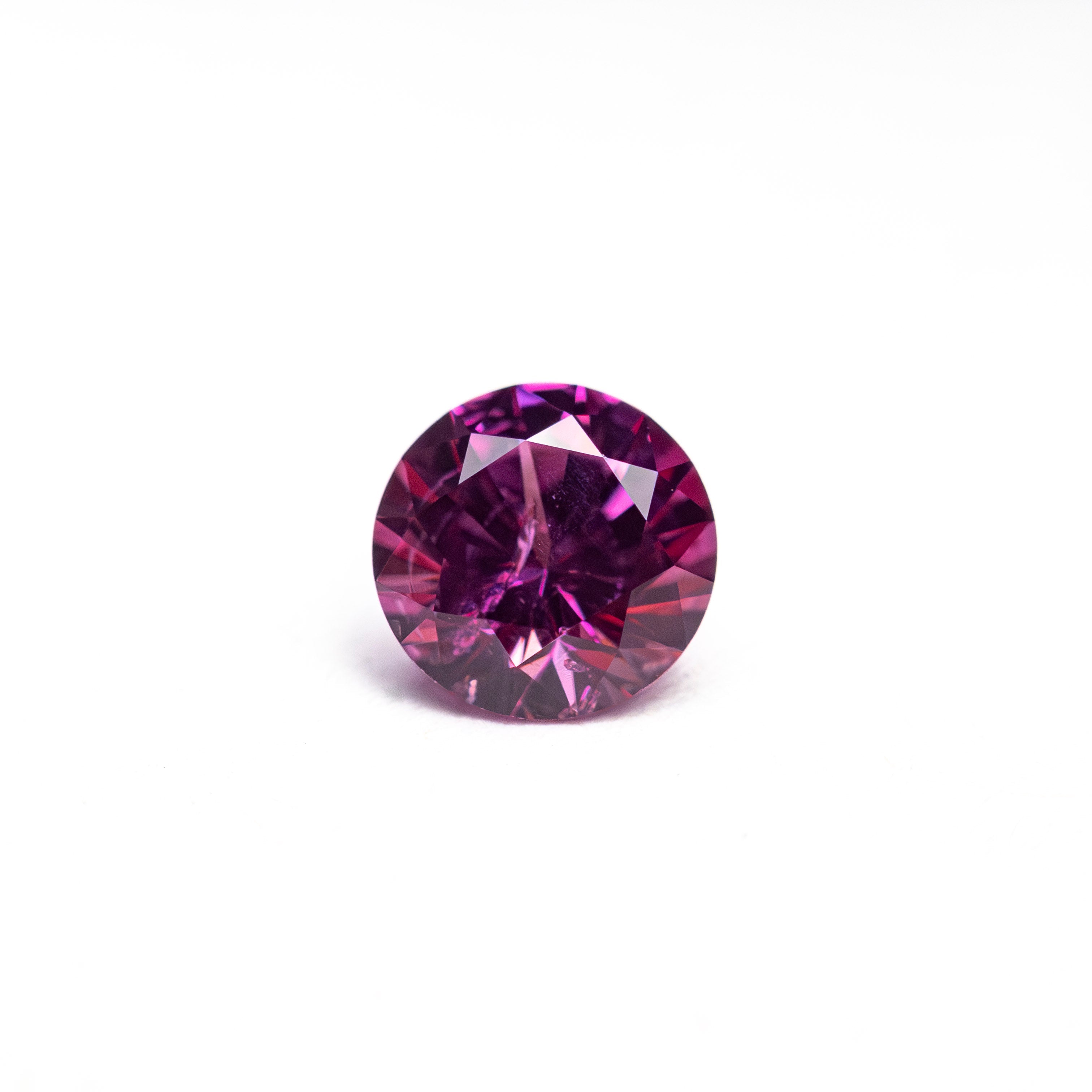 0.67ct 5.24x5.24x3.45mm Round Brilliant Sapphire 27956-10-Staghead Designs