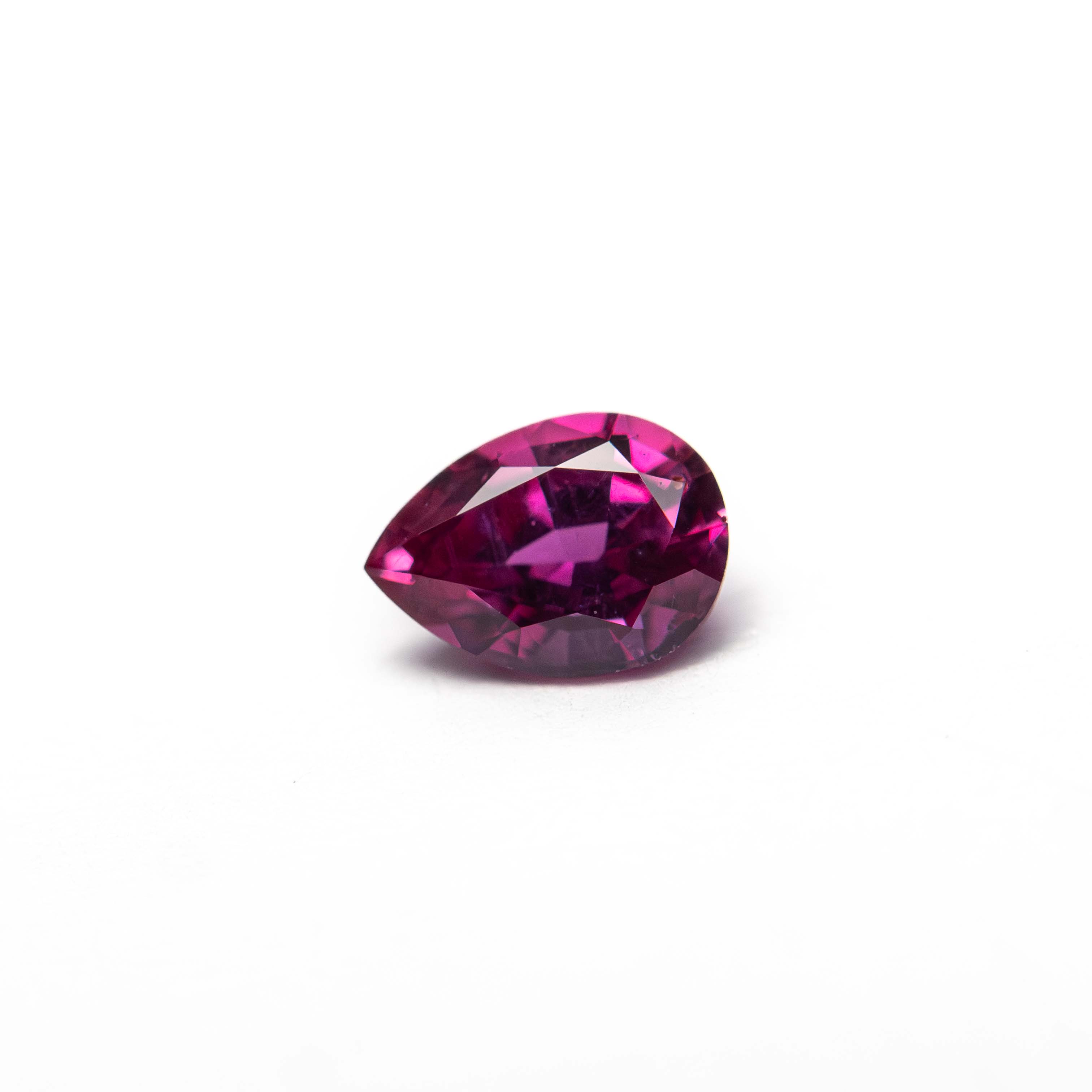 0.46ct 5.55x4.01x2.82mm Pear Brilliant Sapphire 27956-16-Staghead Designs