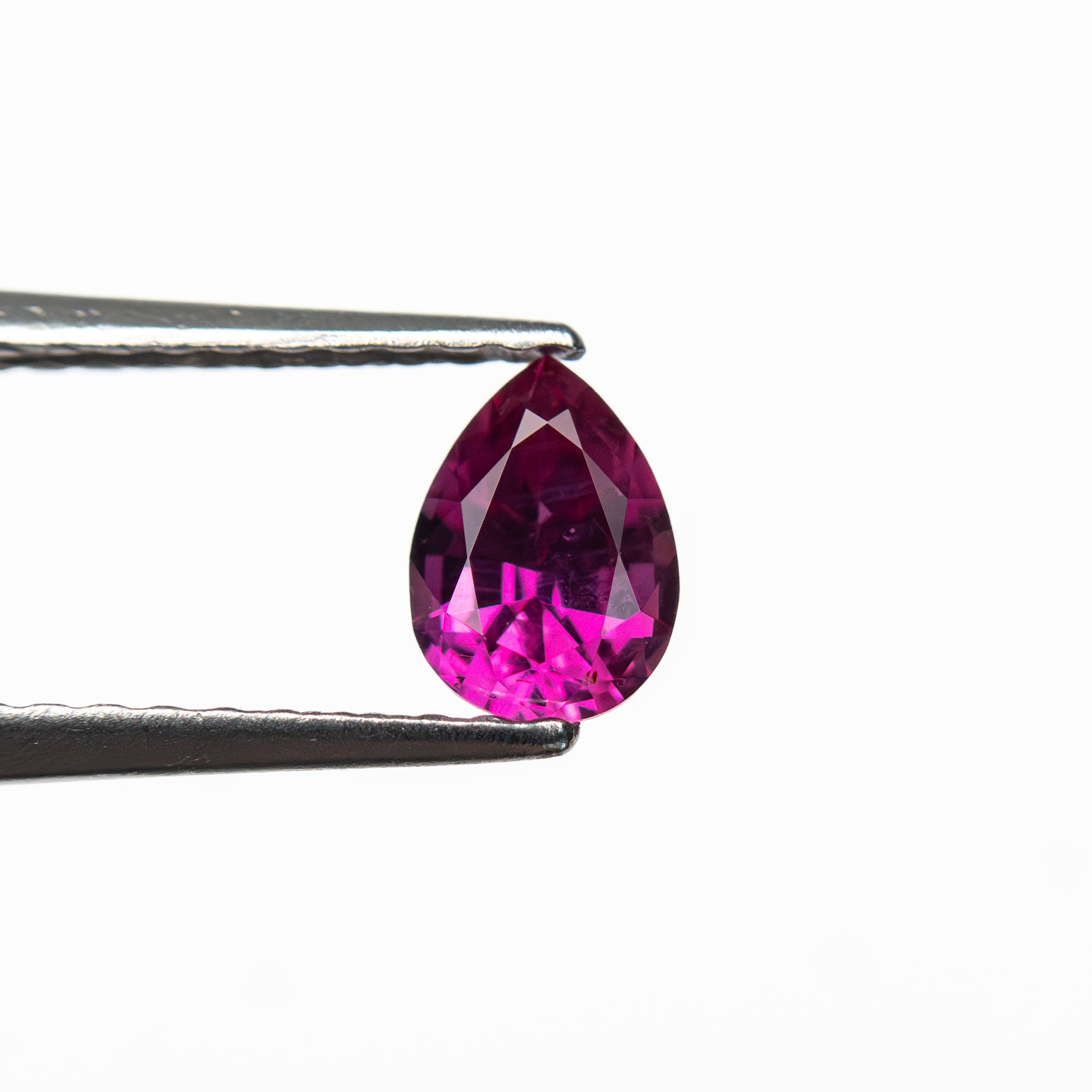 0.46ct 5.55x4.01x2.82mm Pear Brilliant Sapphire 27956-16-Staghead Designs