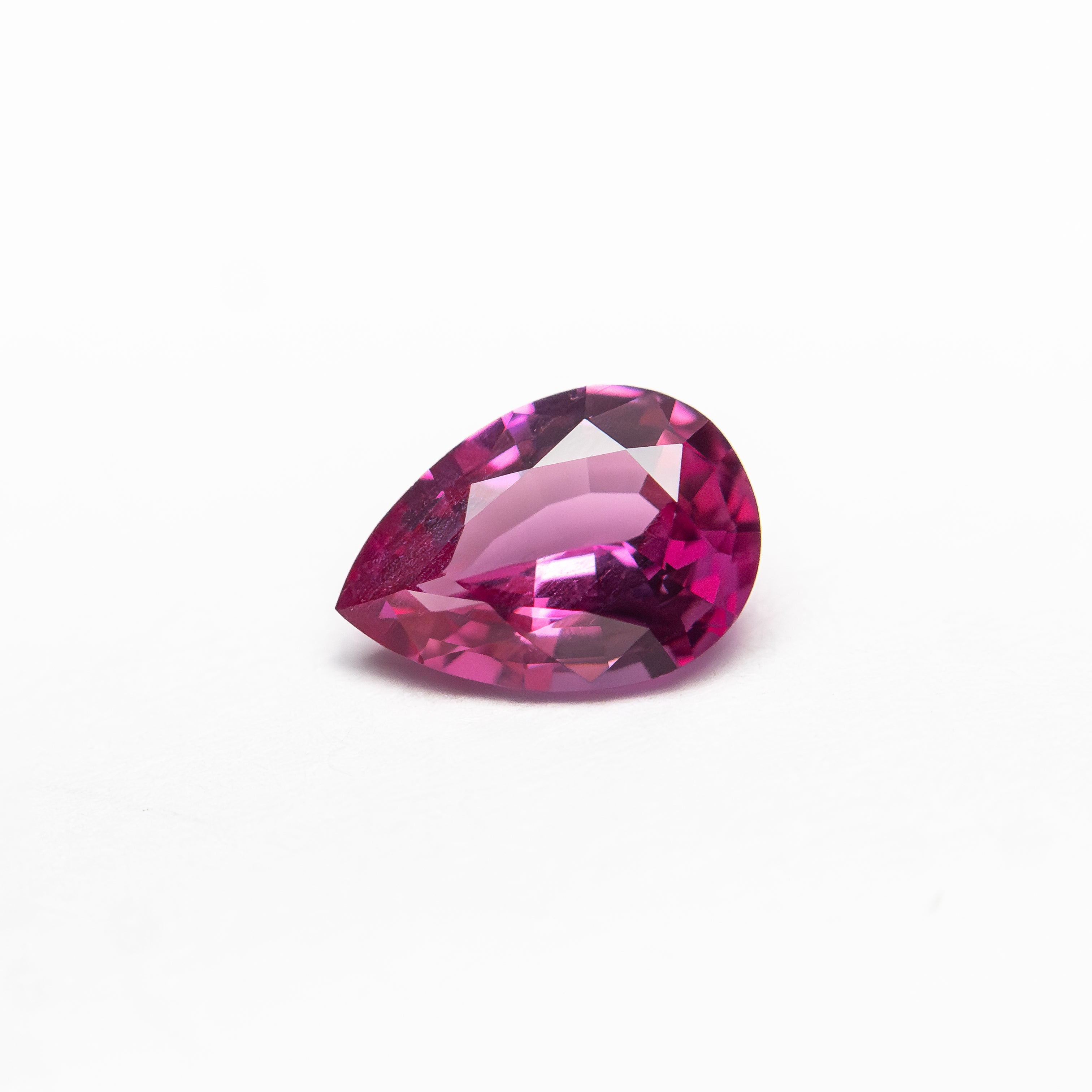 0.58ct 6.50x4.56x2.58mm Pear Brilliant Sapphire 27956-19-Staghead Designs