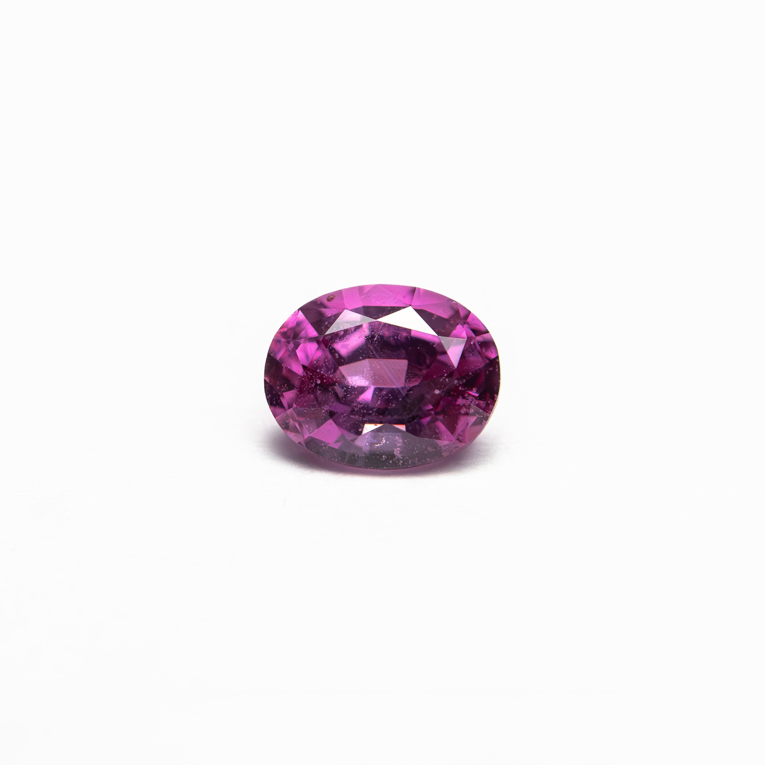 0.44ct 5.04x3.97x2.72mm Oval Brilliant Sapphire 27956-20-Staghead Designs
