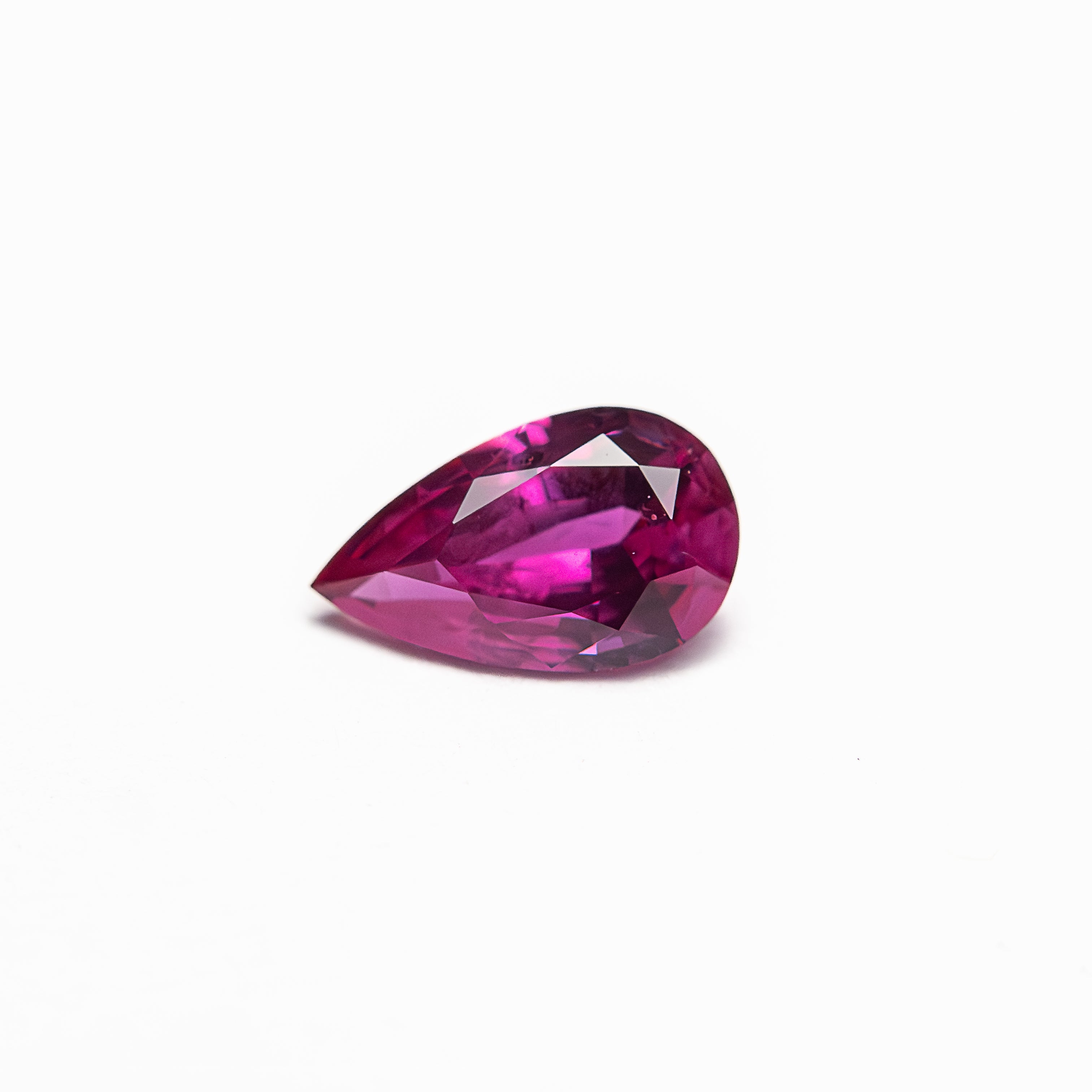 0.50ct 6.67x4.04x2.59mm Pear Brilliant Sapphire 27956-22-Staghead Designs