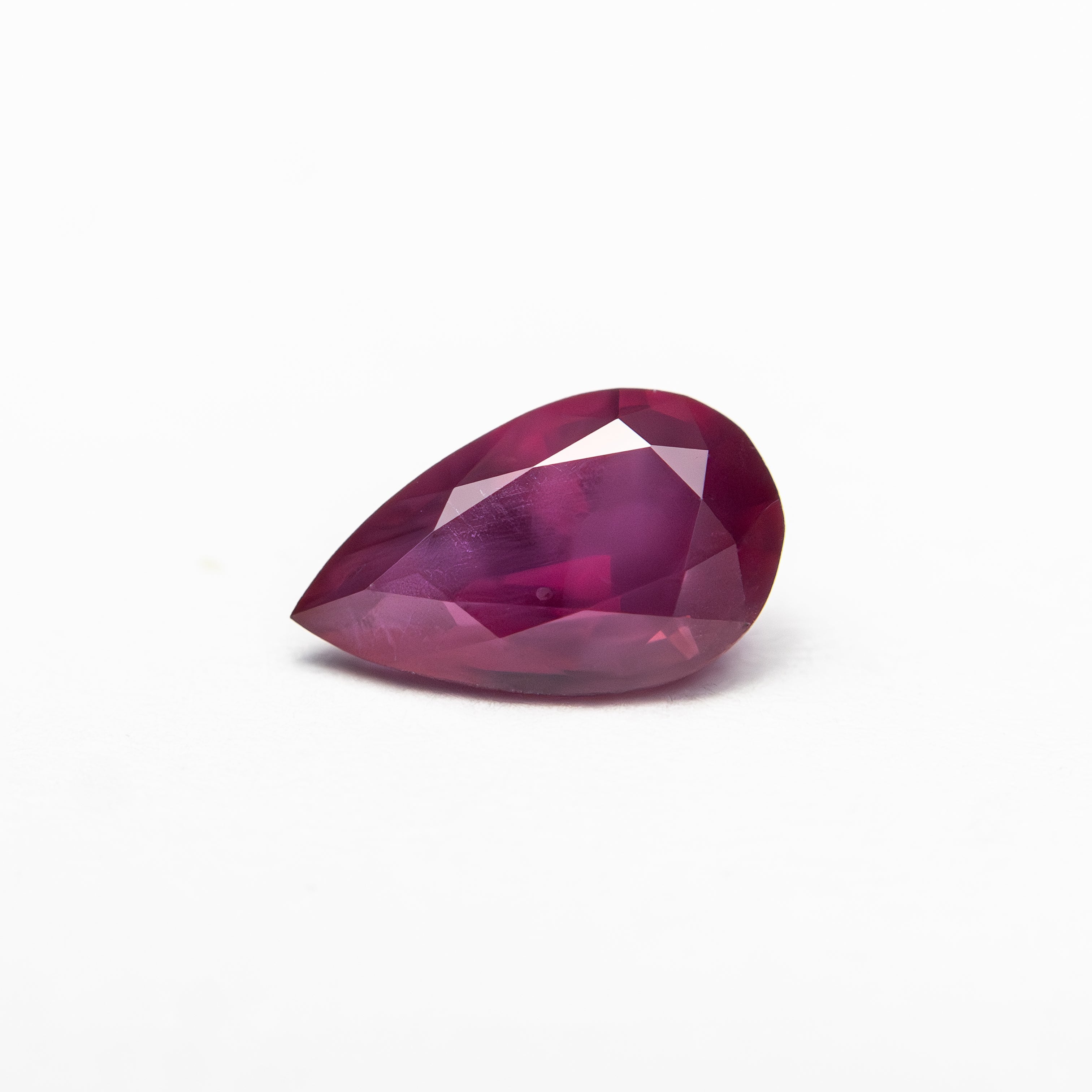 0.79ct 7.59x4.58x3.26mm Pear Brilliant Ruby 27956-24-Staghead Designs