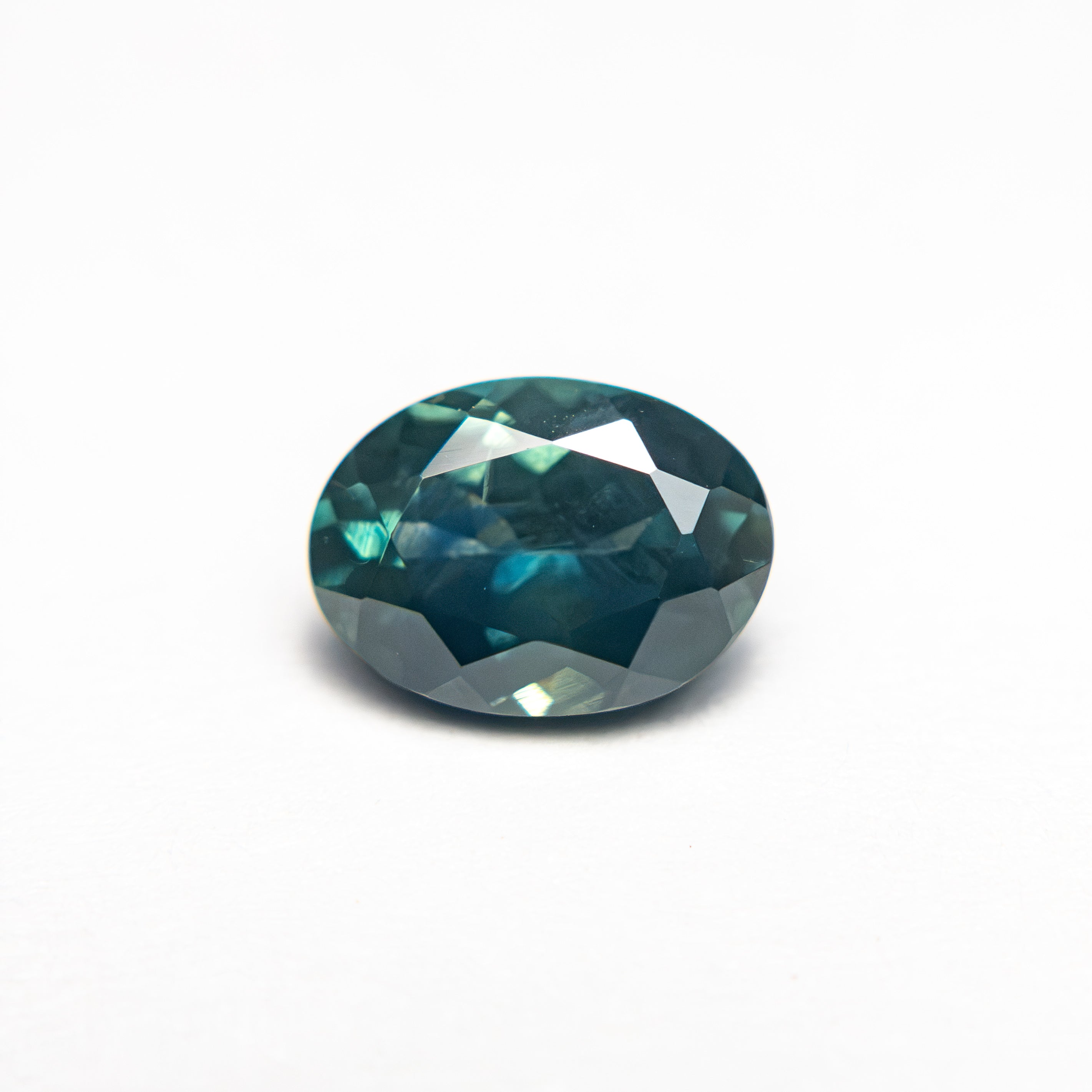 1.33ct 7.59x5.56x3.77mm Oval Brilliant Sapphire 28028-20-Staghead Designs