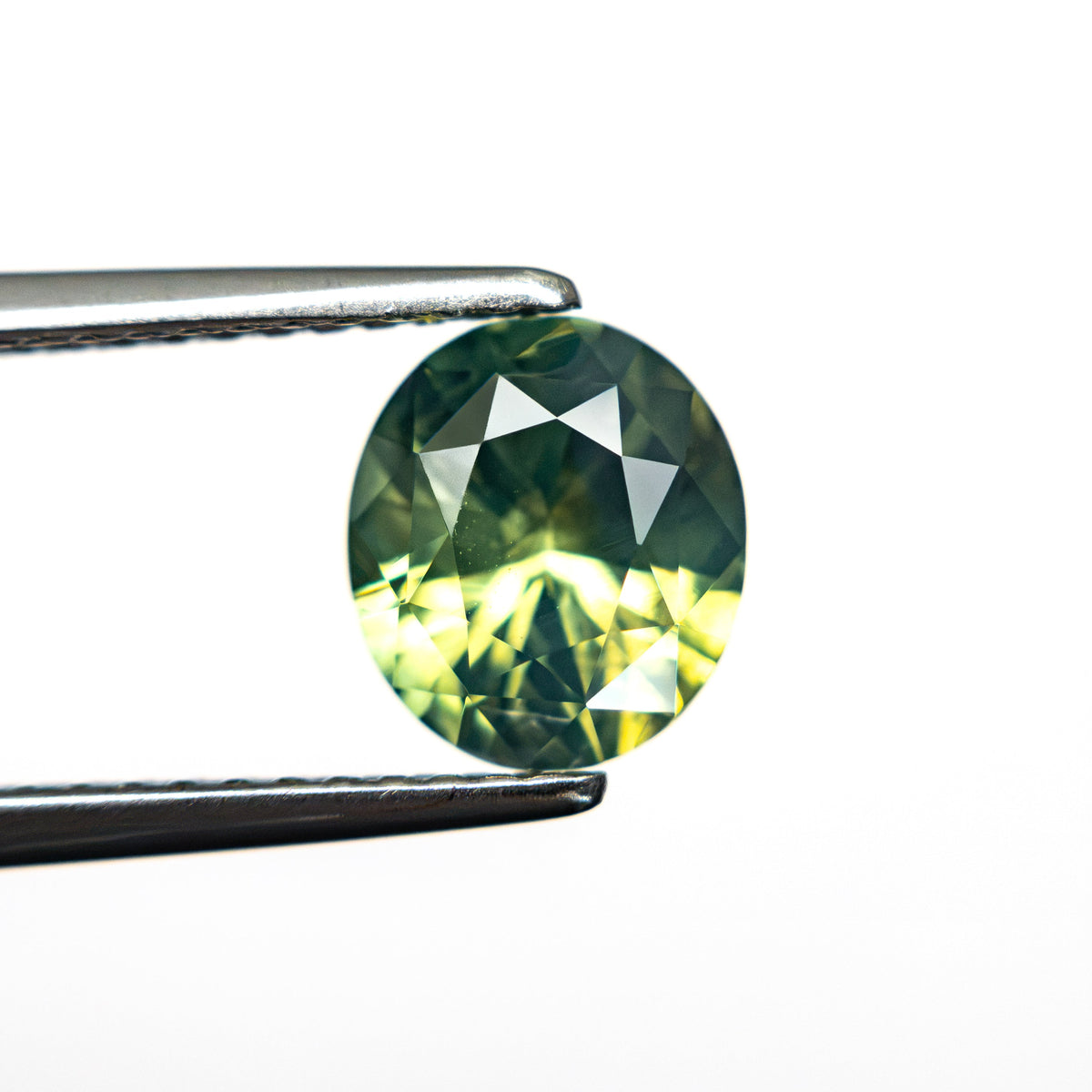 2.00ct 7.65x6.72x4.73mm Oval Brilliant Sapphire 28254-01-Staghead Designs