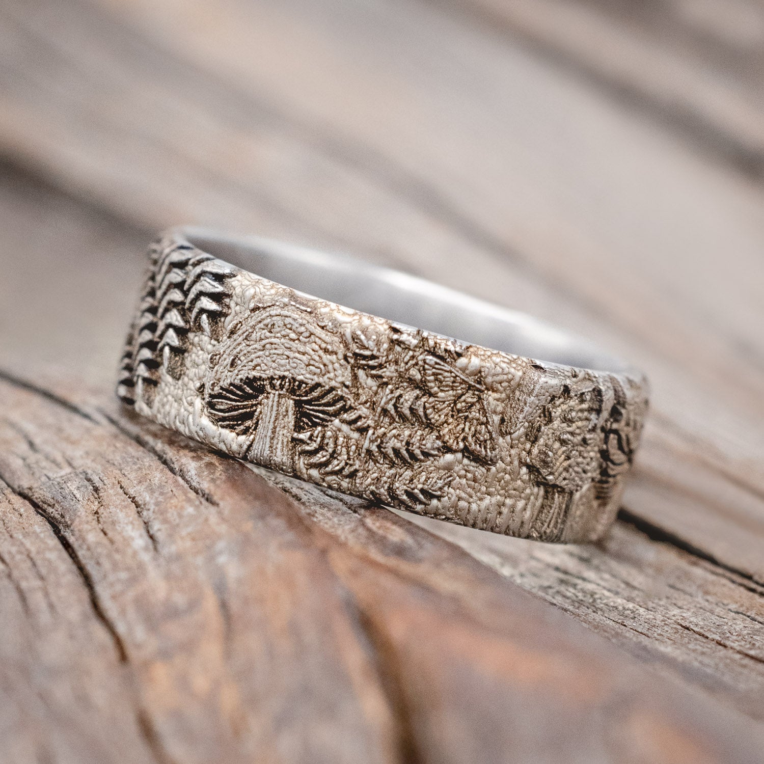 "Forest" - men's wedding ring with 3D mushroom engravings