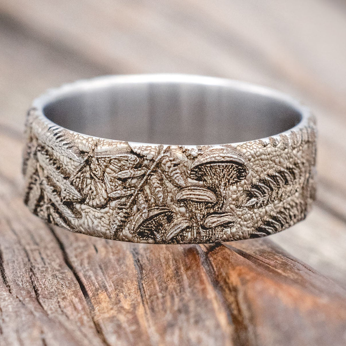 "Forest" - men's wedding ring with 3D mushroom engravings