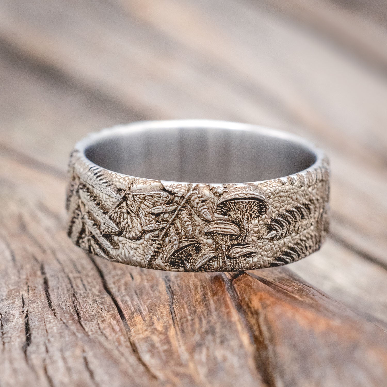 "Forest" - men's wedding ring with 3D mushroom engravings