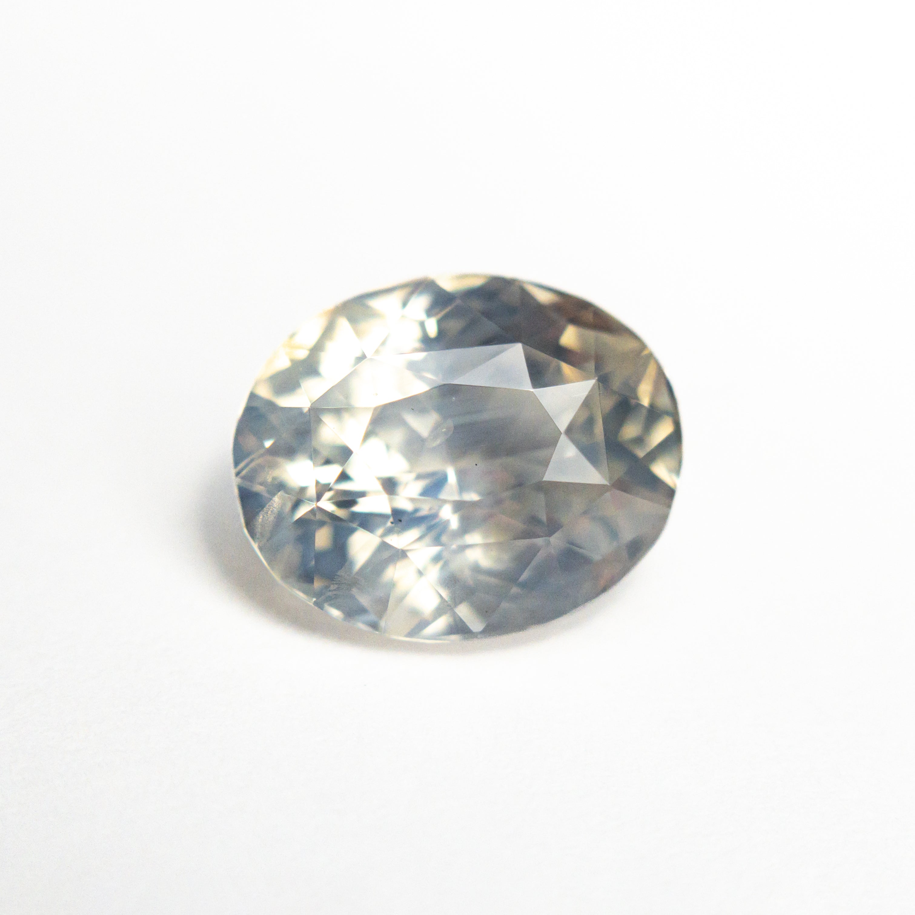 3.18ct 9.51x7.78x5.47mm Oval Brilliant Sapphire 25295-01-Staghead Designs